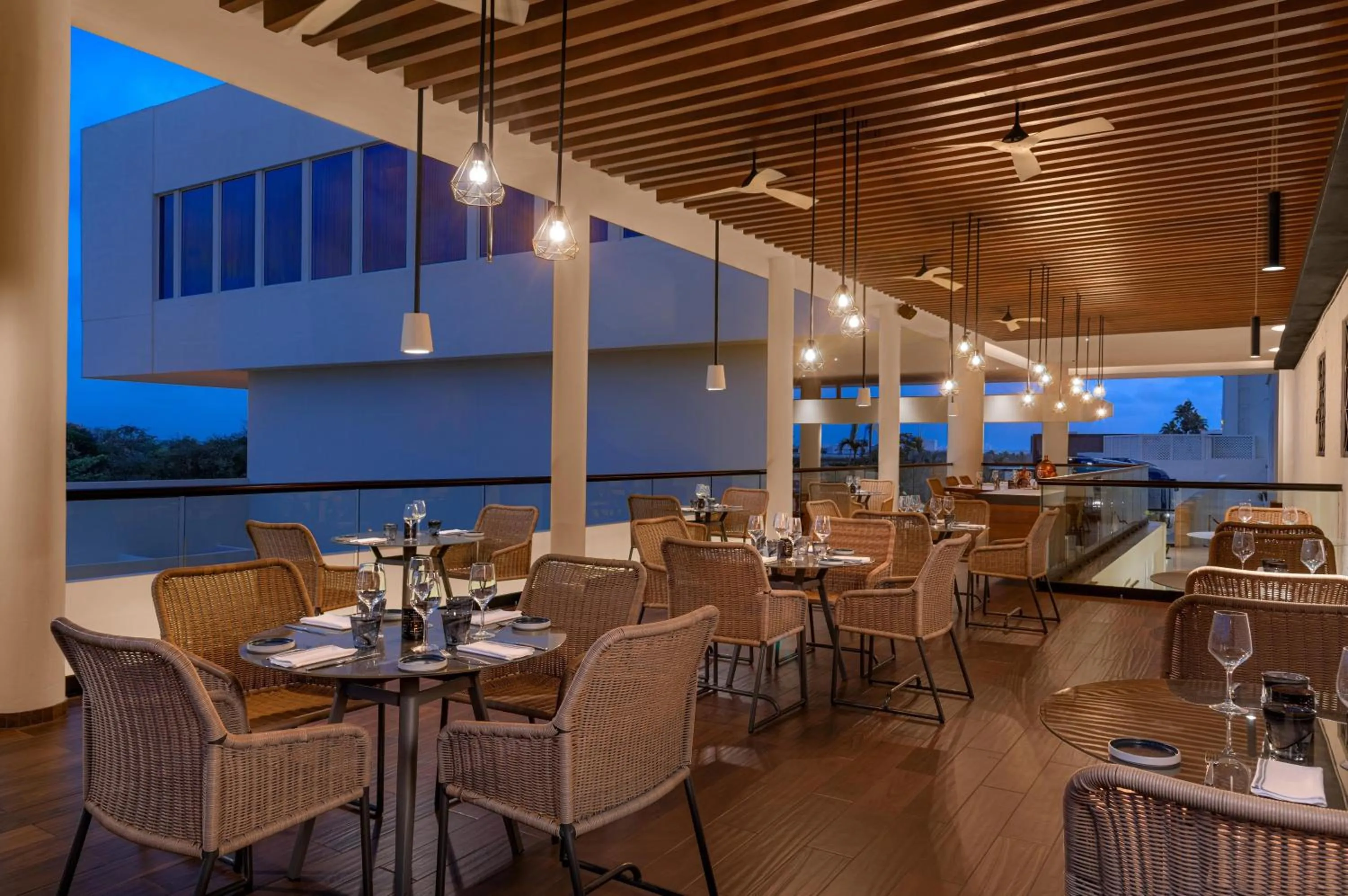 Restaurant/places to eat in Hilton Cancun Mar Caribe All-Inclusive Resort