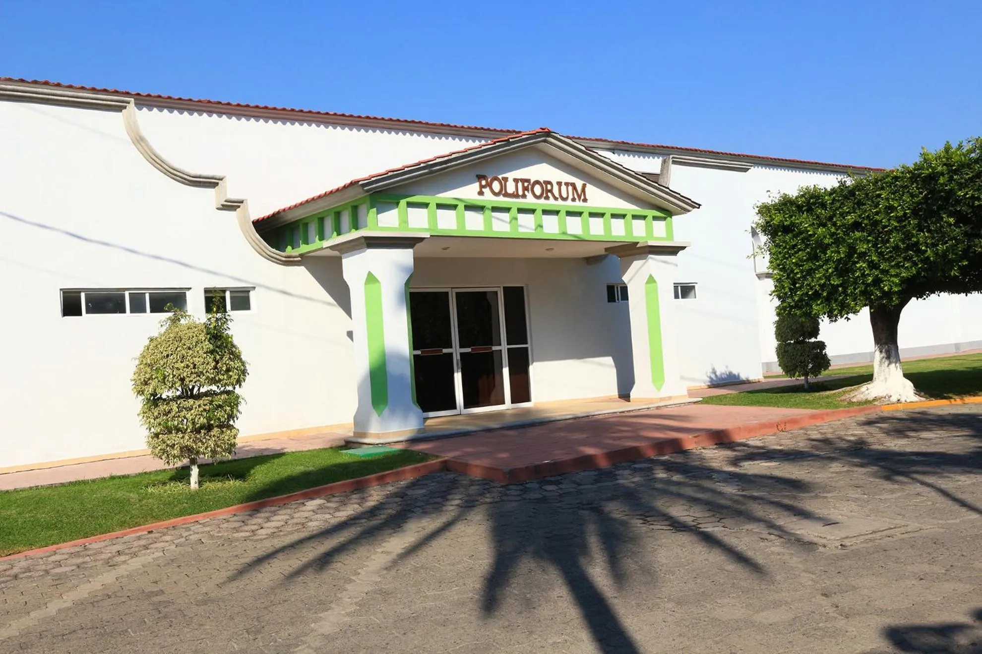 Dorados Conventions & Resort