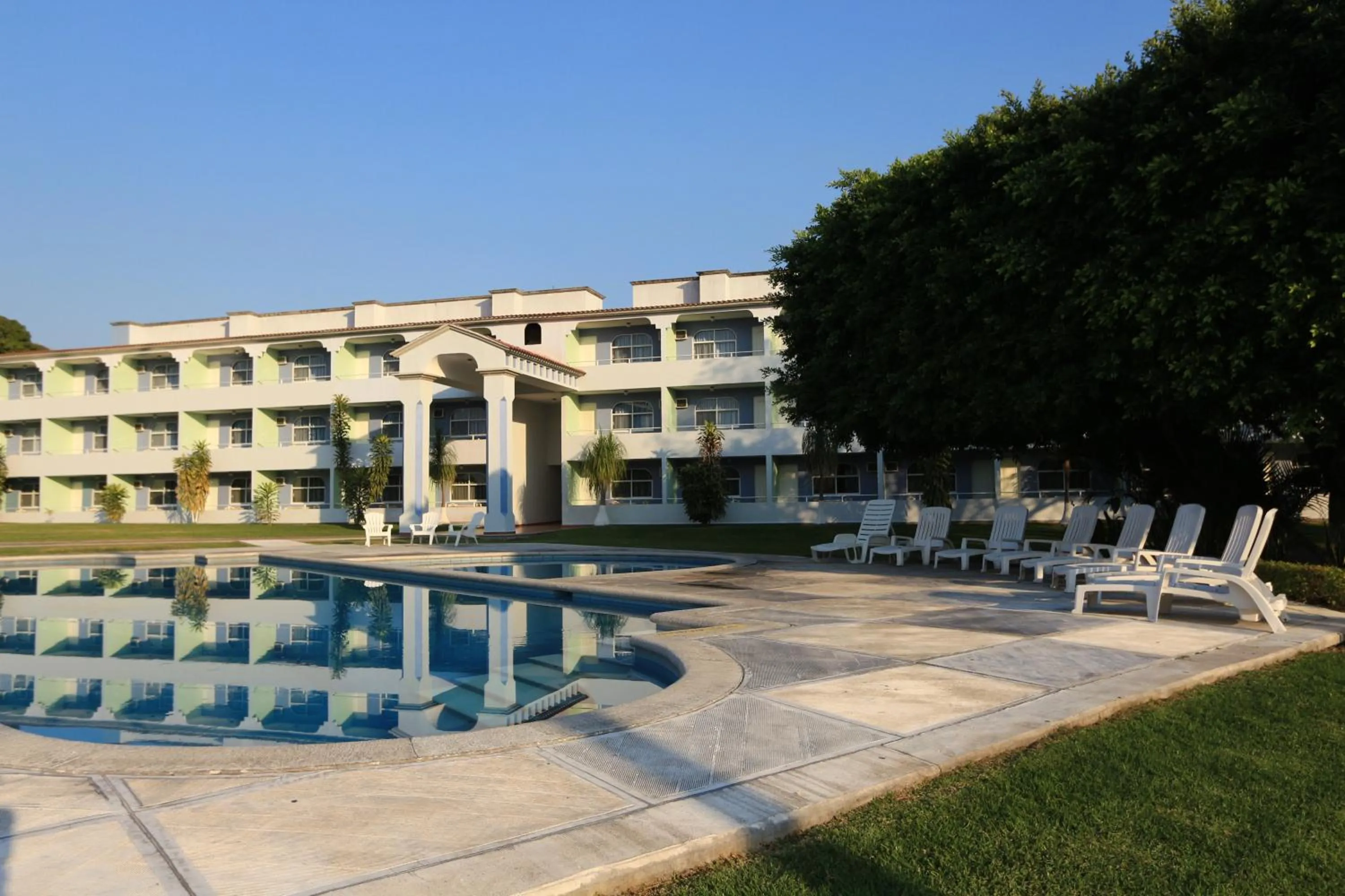 Dorados Conventions & Resort