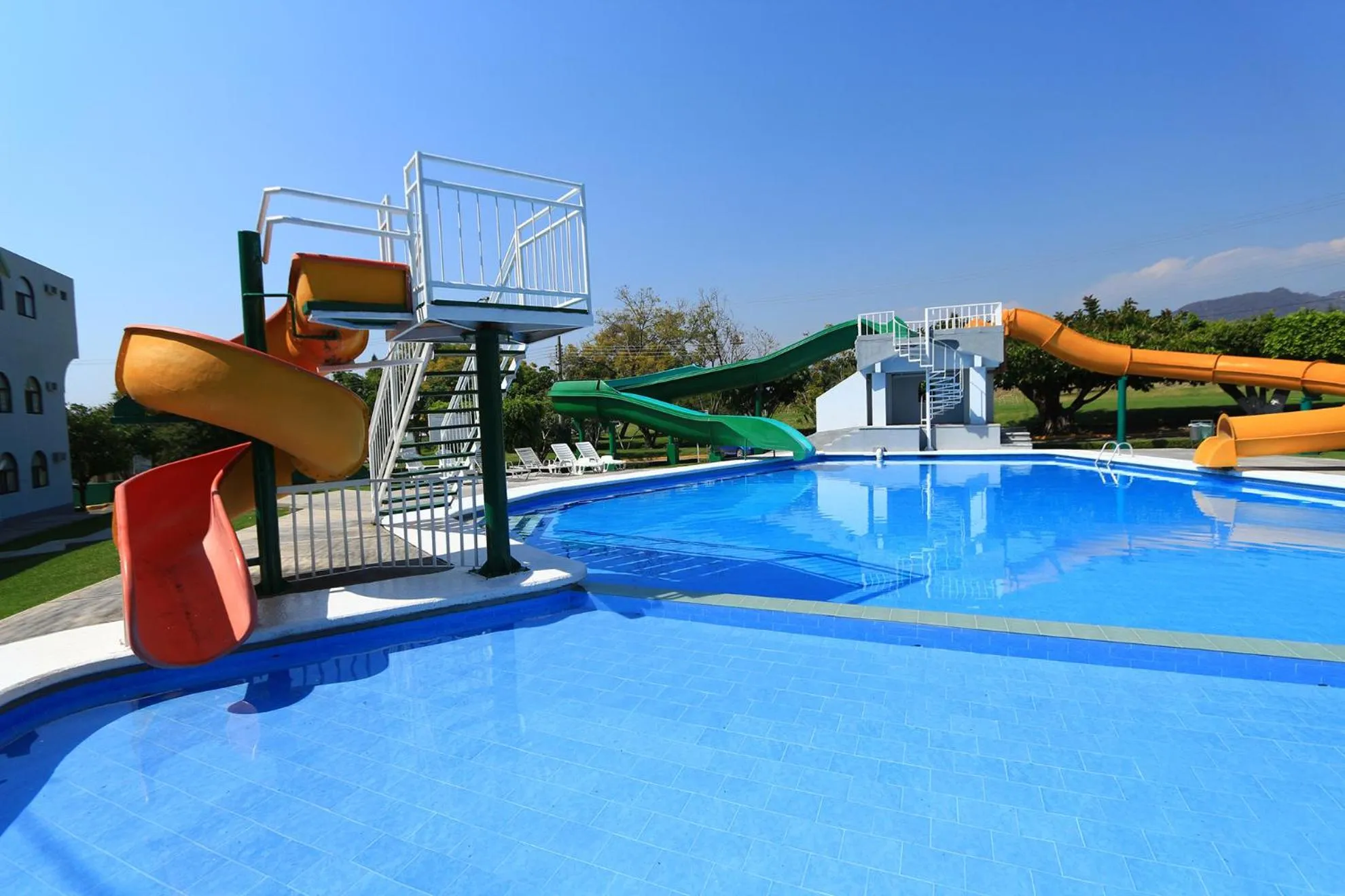 Dorados Conventions & Resort