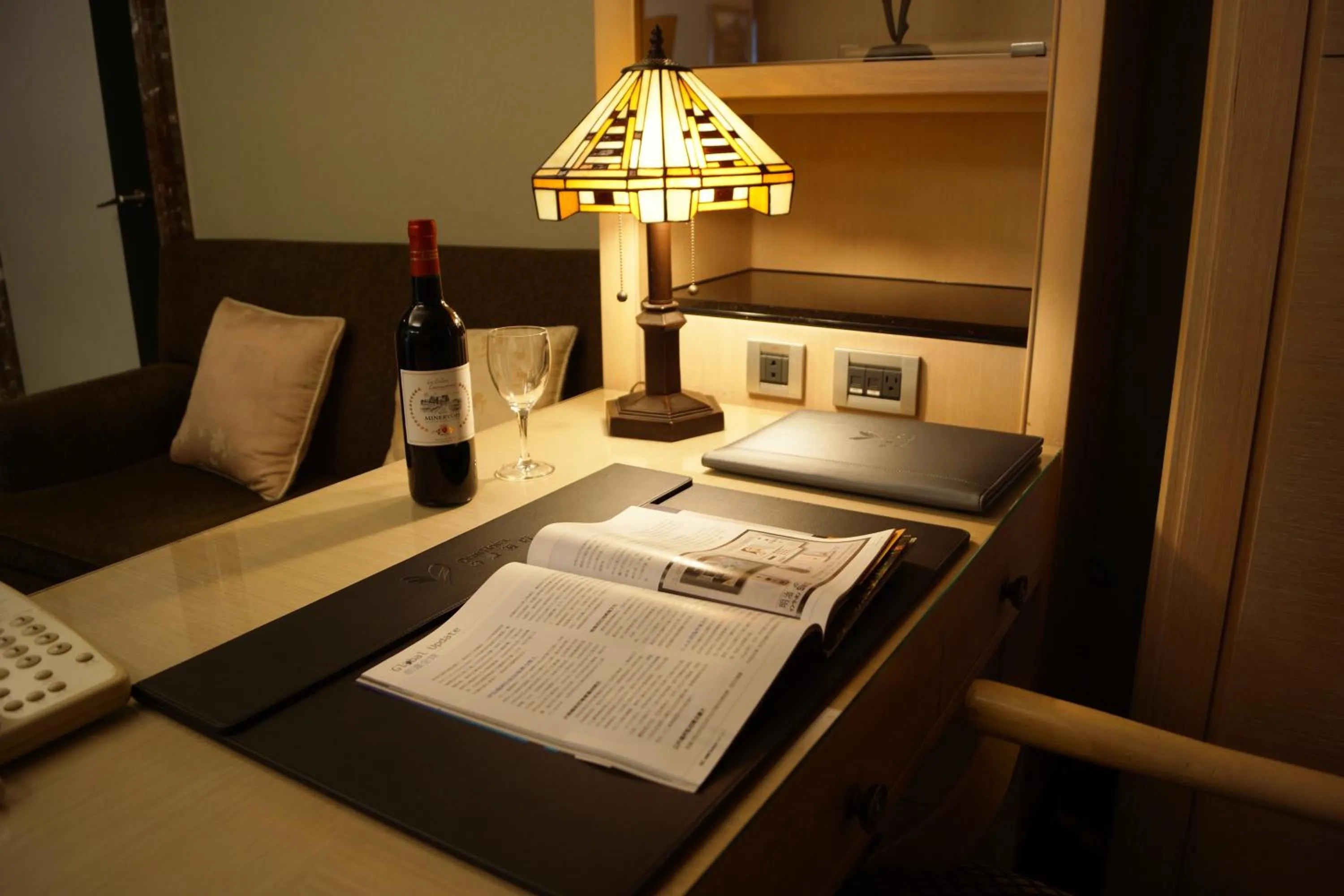 Bedroom in Lake Hotel