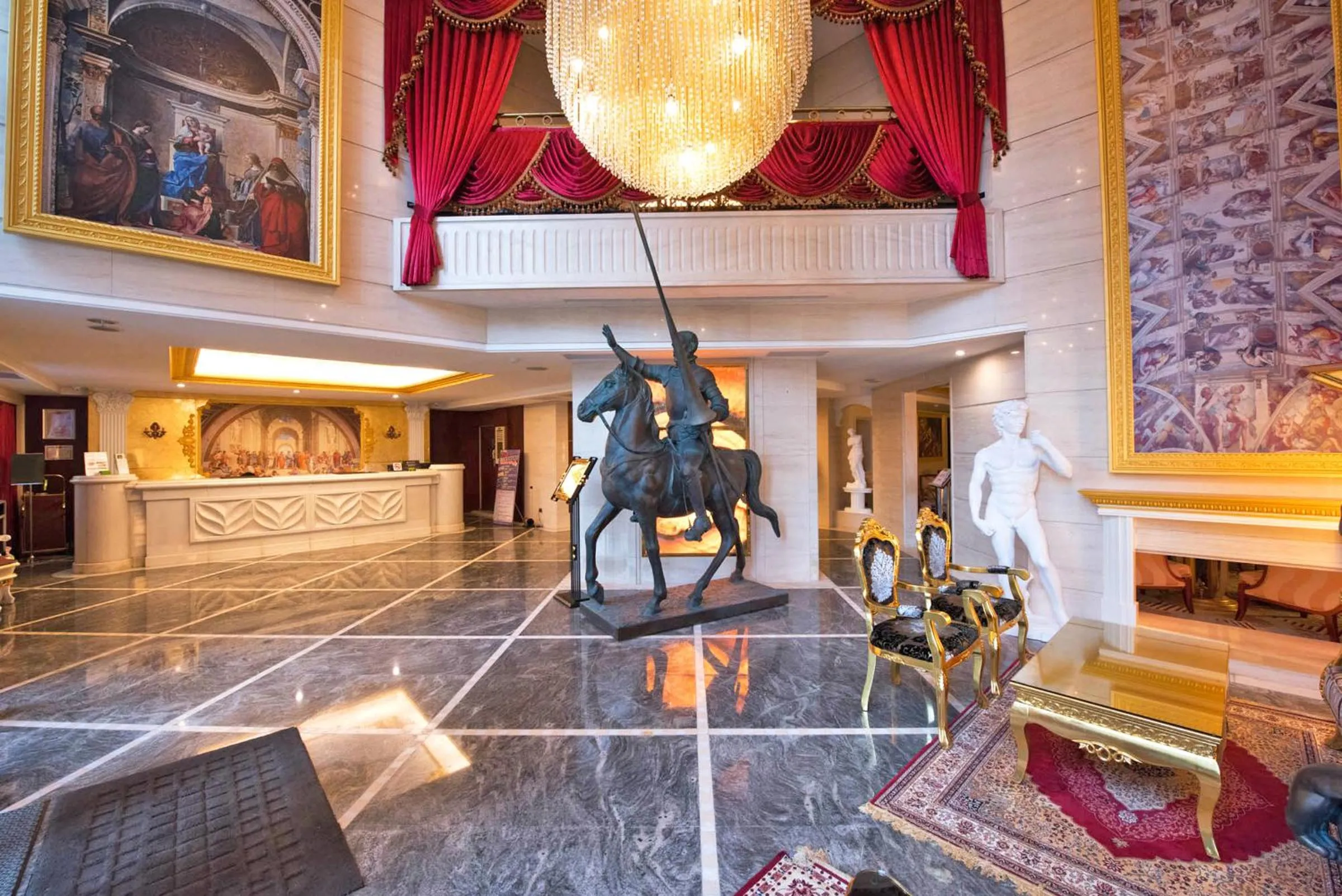 Lobby or reception in Lake Hotel