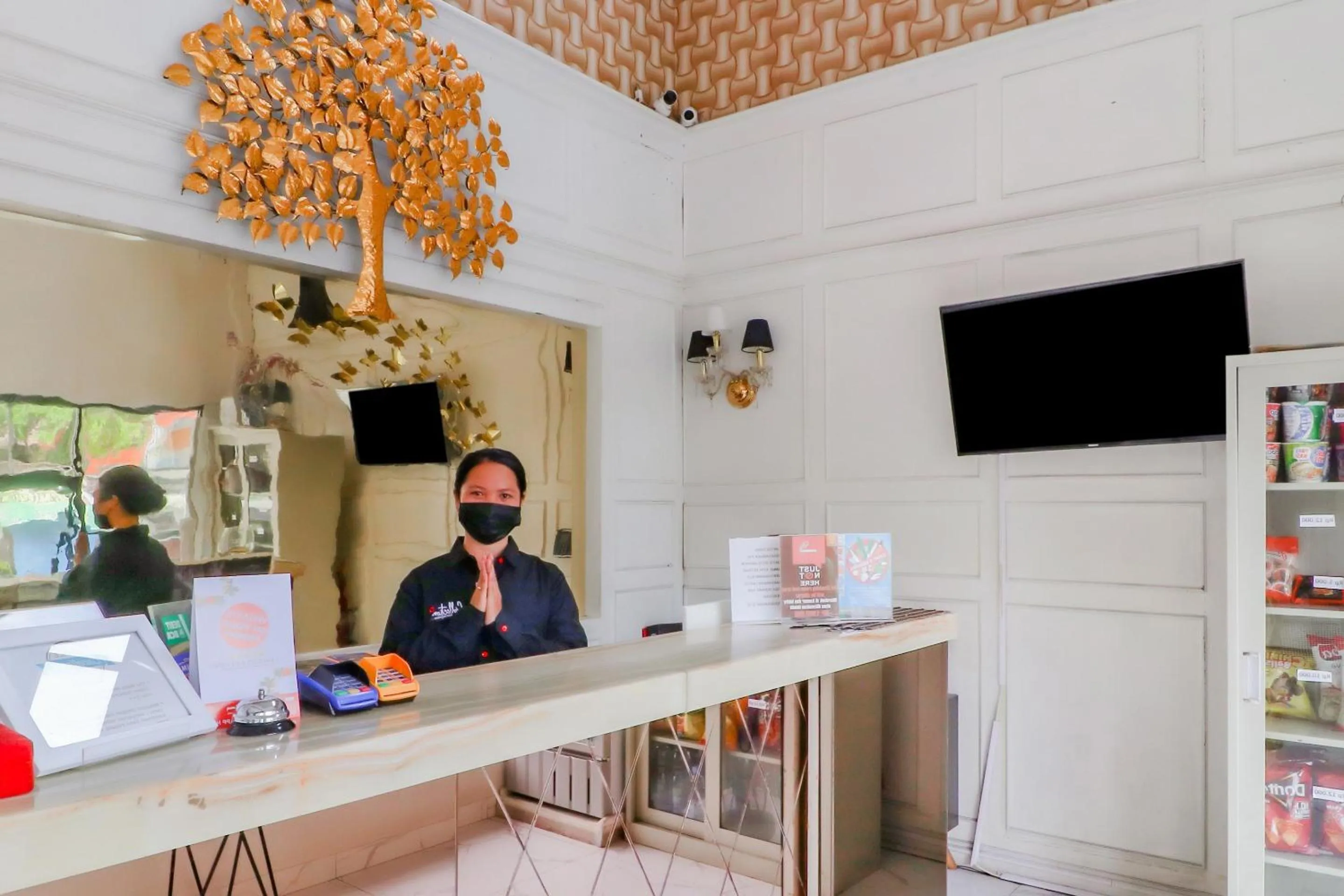 Lobby or reception in Super OYO Collection O 31 The Batik Bed And Coffee Bandung