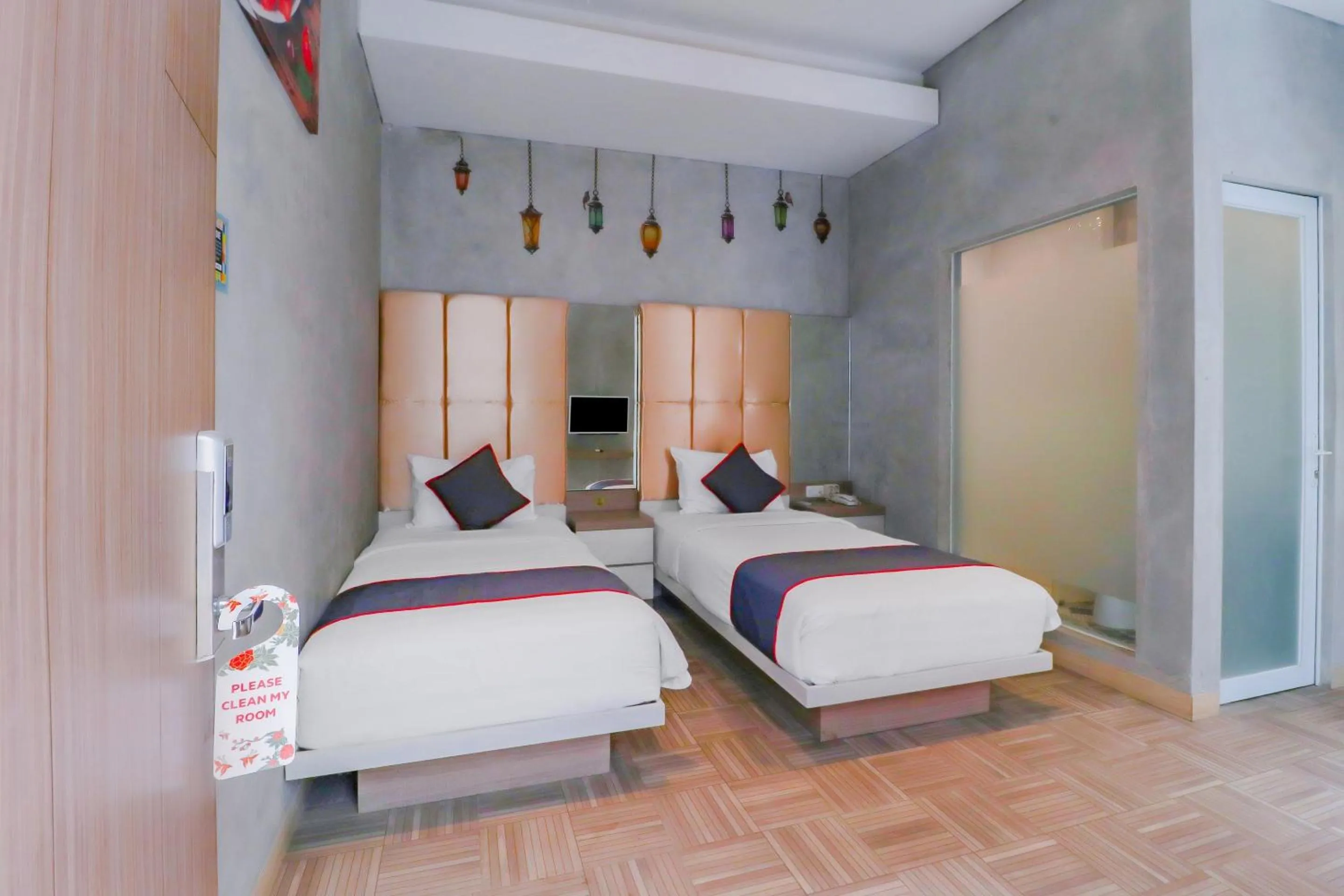 Bedroom in Super OYO Collection O 31 The Batik Bed And Coffee Bandung