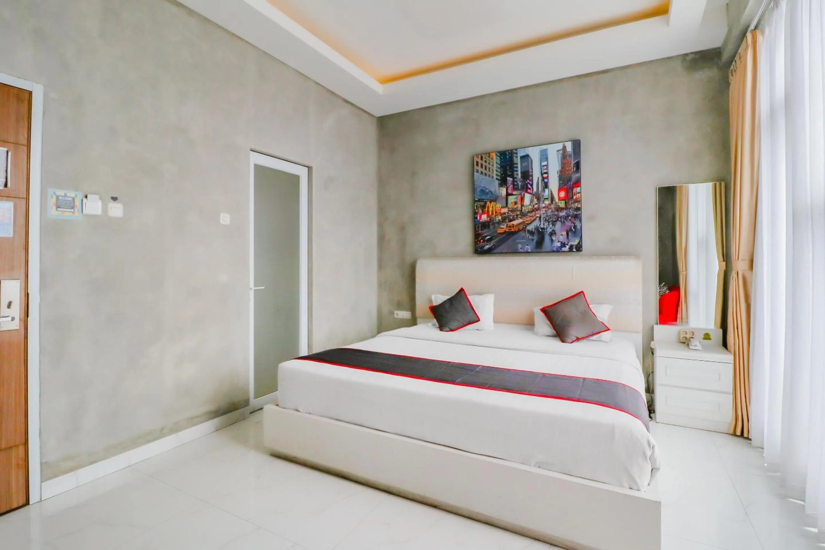 Bedroom in Super OYO Collection O 31 The Batik Bed And Coffee Bandung