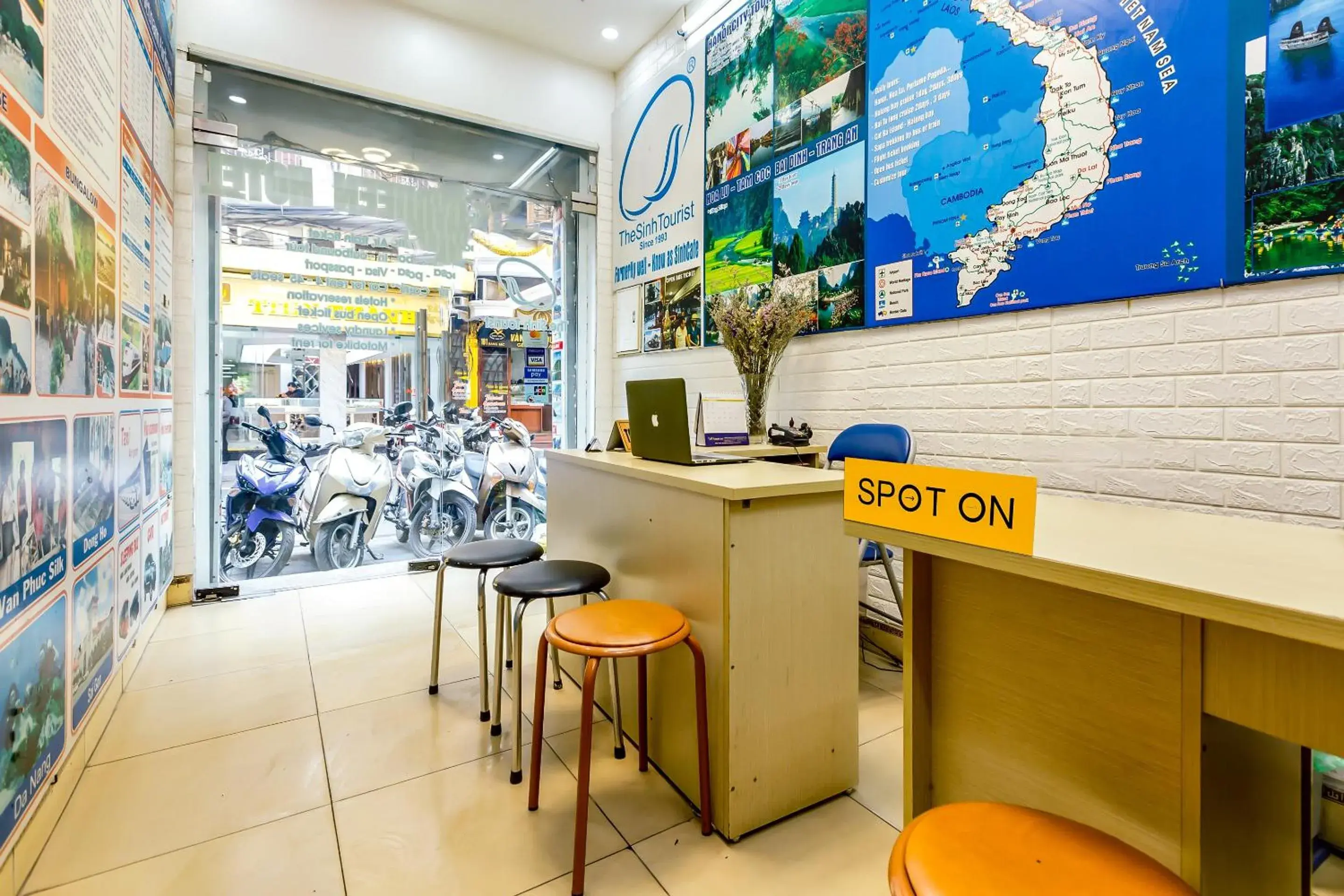 Lobby or reception in OYO 604 Queen Hotel spot-on Lobby or reception in OYO 604 Queen Hotel spot-on