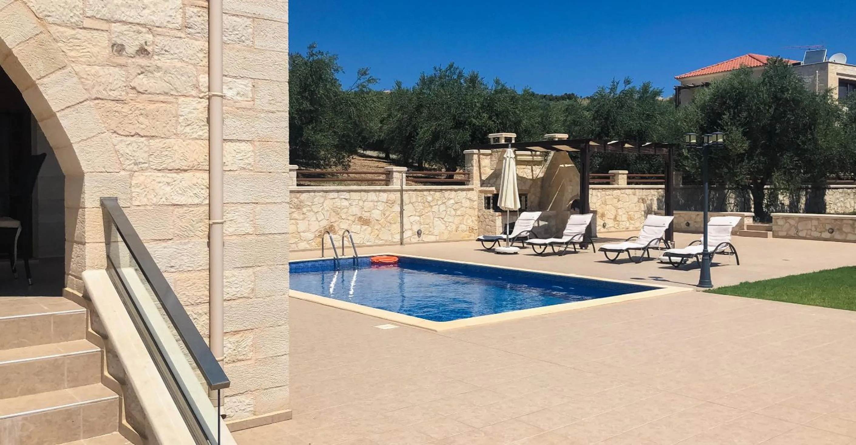 Levanda Luxury Stone Villa