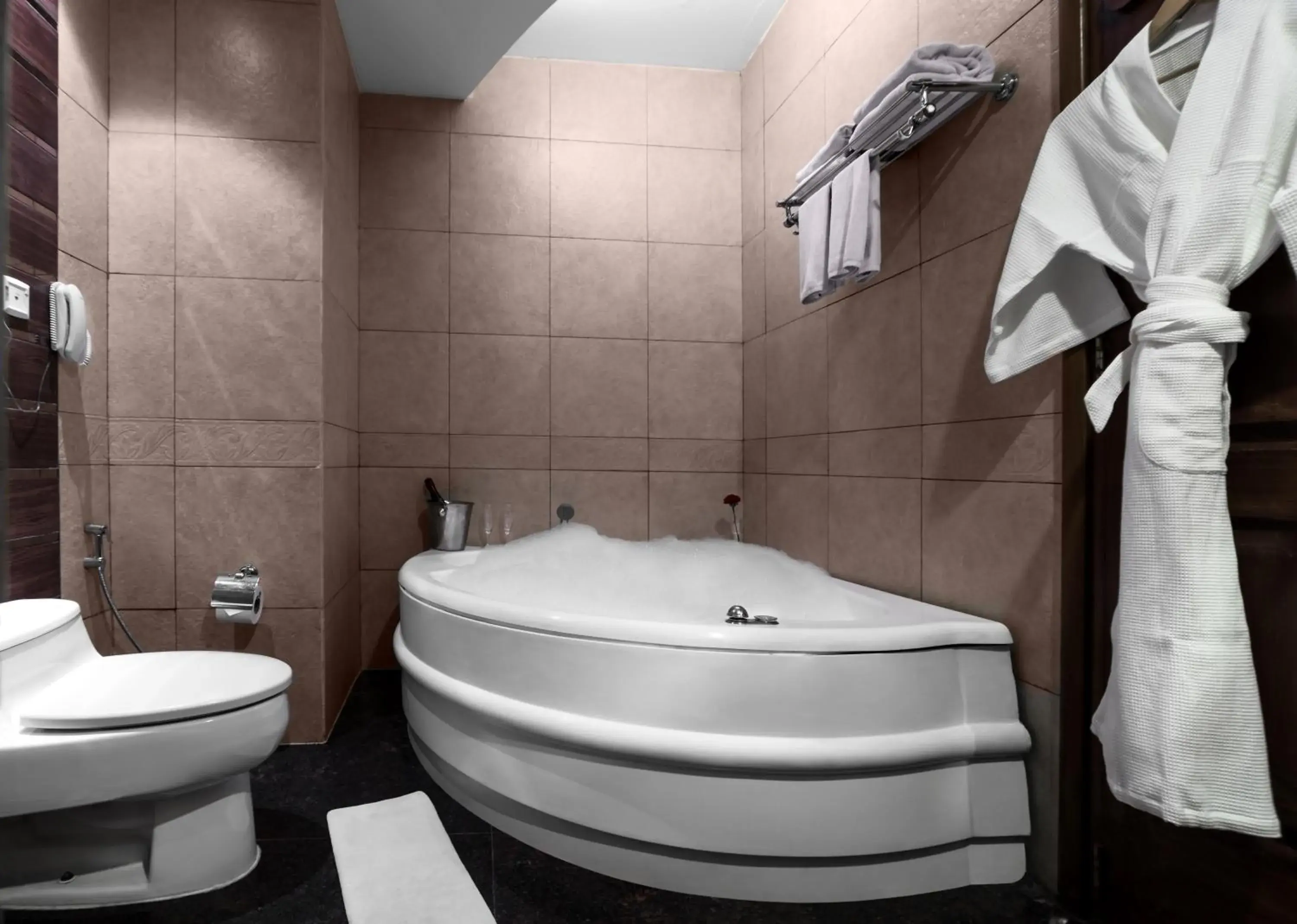 Bathroom in Welcomhotel by ITC Hotels, Bella Vista, Panchkula - Chandigarh Bathroom in Welcomhotel by ITC Hotels, Bella Vista, Panchkula - Chandigarh