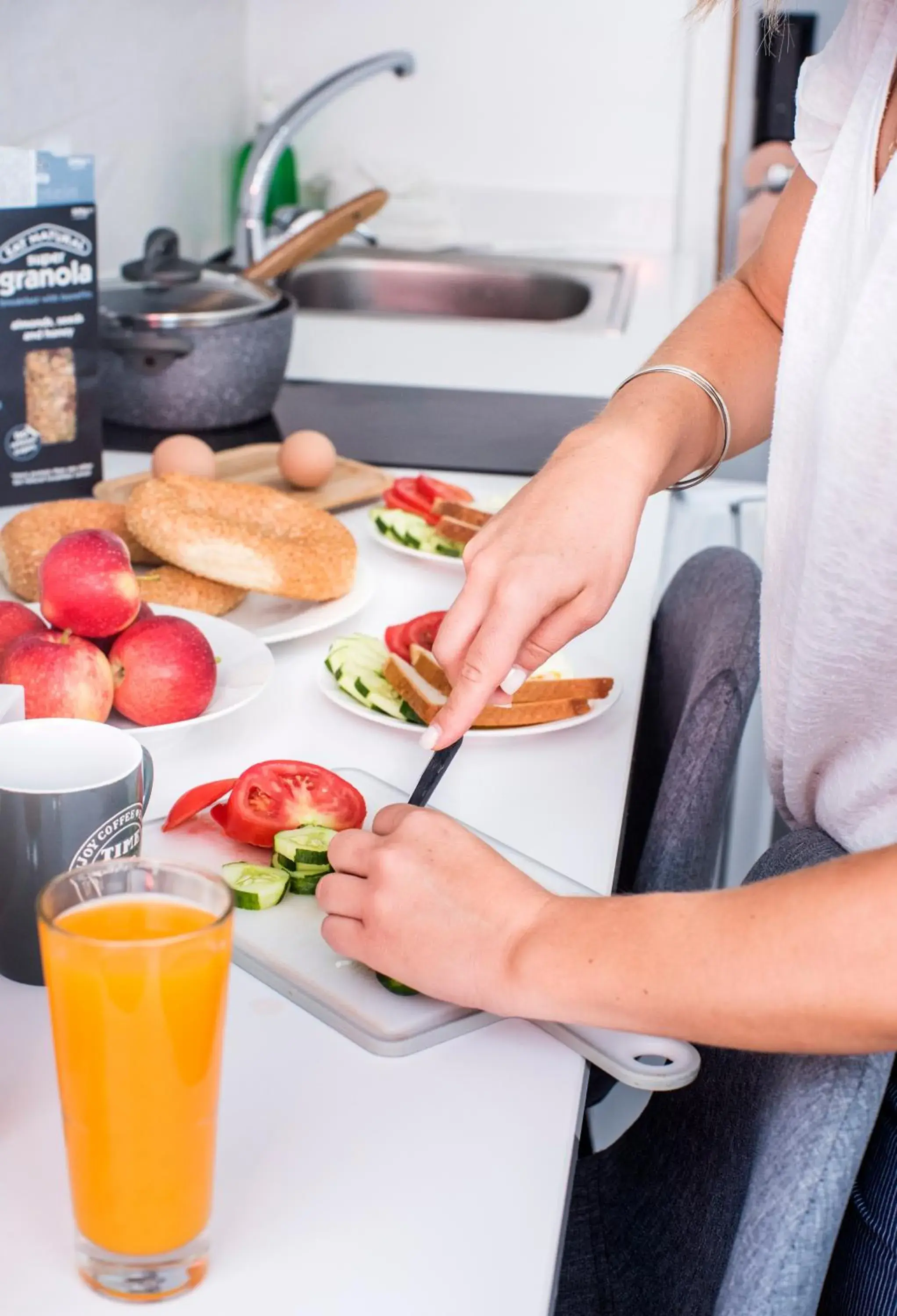 Kitchen or kitchenette in River View Boutique Apts Kitchen or kitchenette in River View Boutique Apts