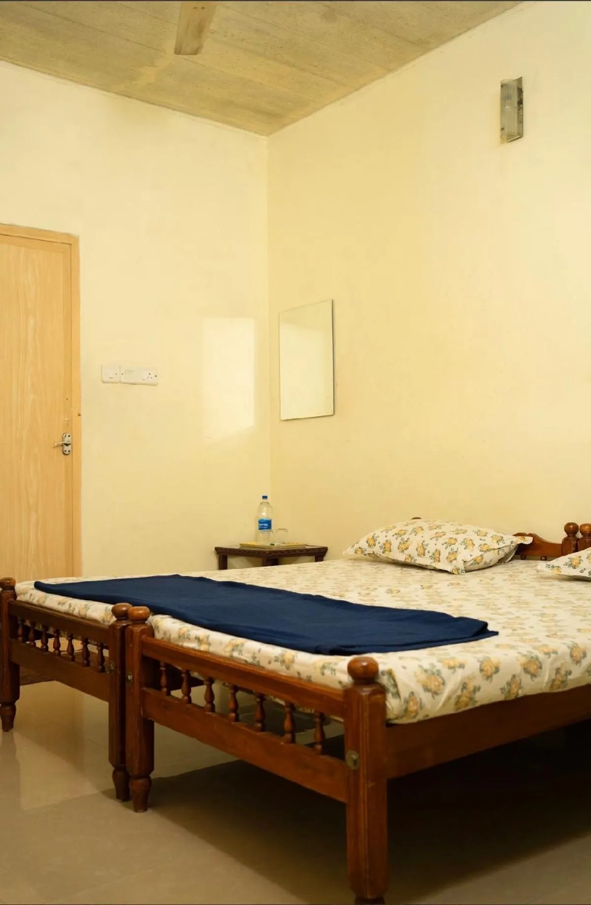 Bed in Palm Grove Service Villa