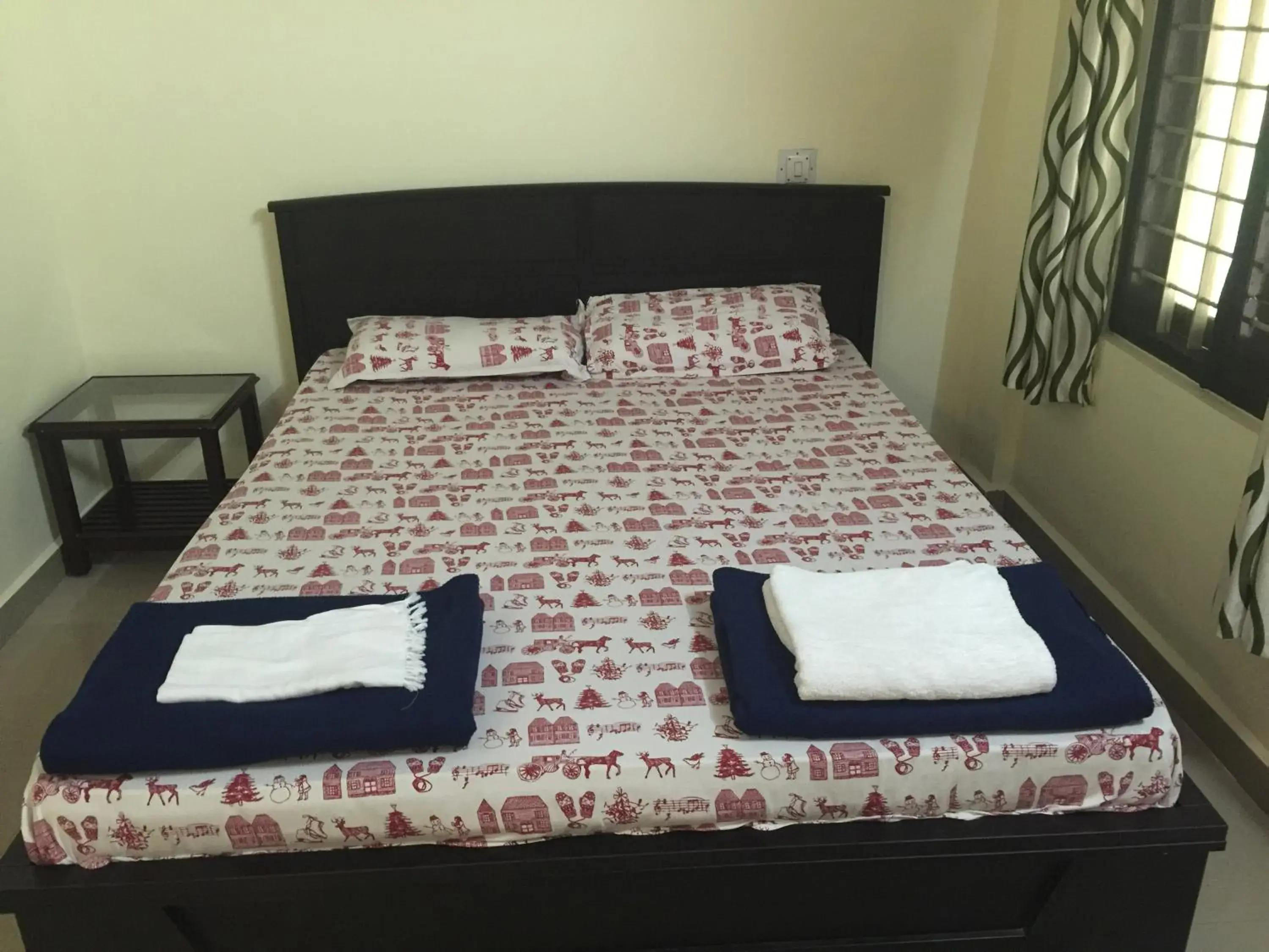 Bed in Palm Grove Service Villa Bed in Palm Grove Service Villa