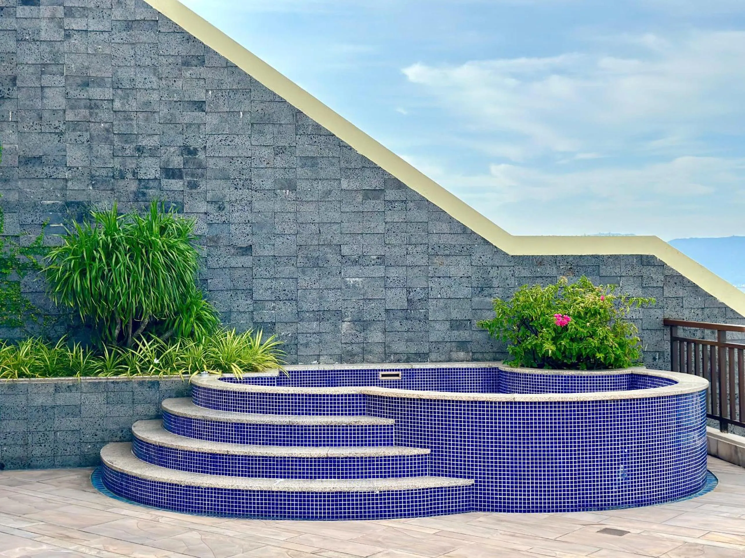 Day in Crowne Plaza Danang Hotel & Resort