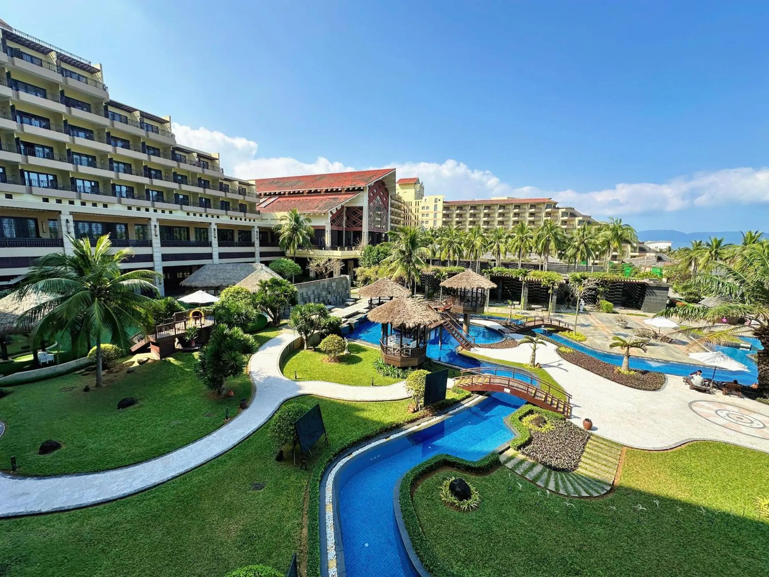 Day in Crowne Plaza Danang Hotel & Resort