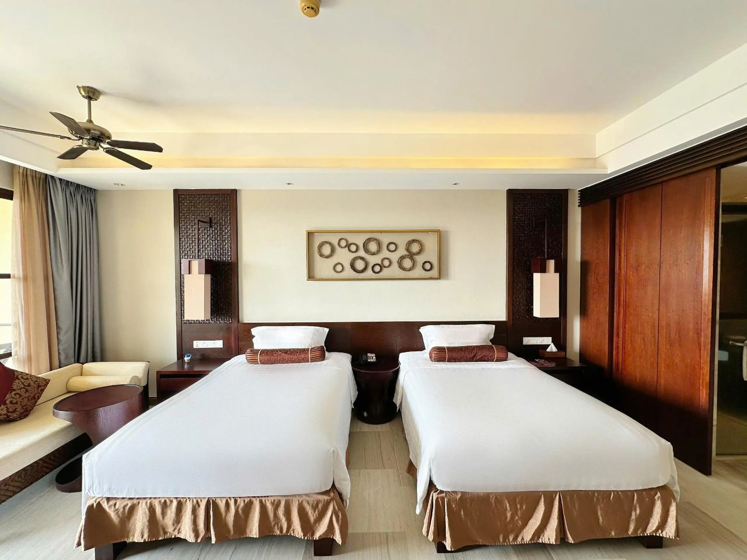 Bed in Crowne Plaza Danang Hotel & Resort