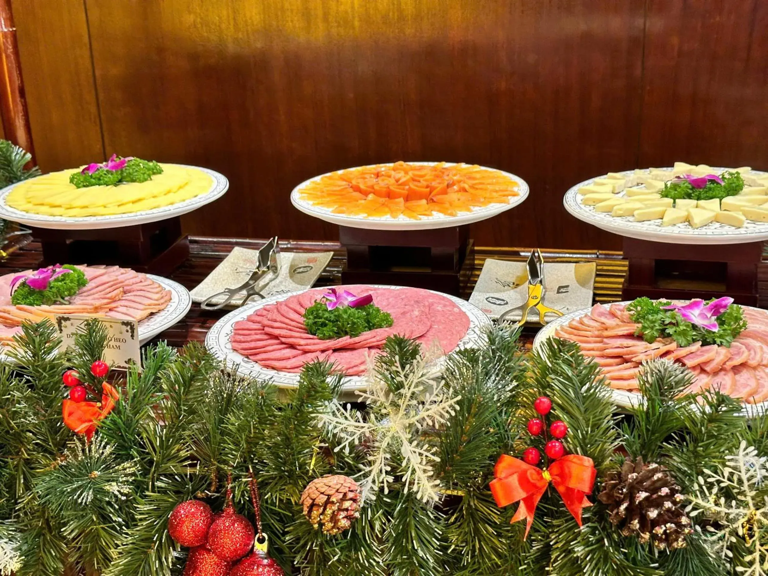 Food and drinks in Crowne Plaza Danang Hotel & Resort Food and drinks in Crowne Plaza Danang Hotel & Resort