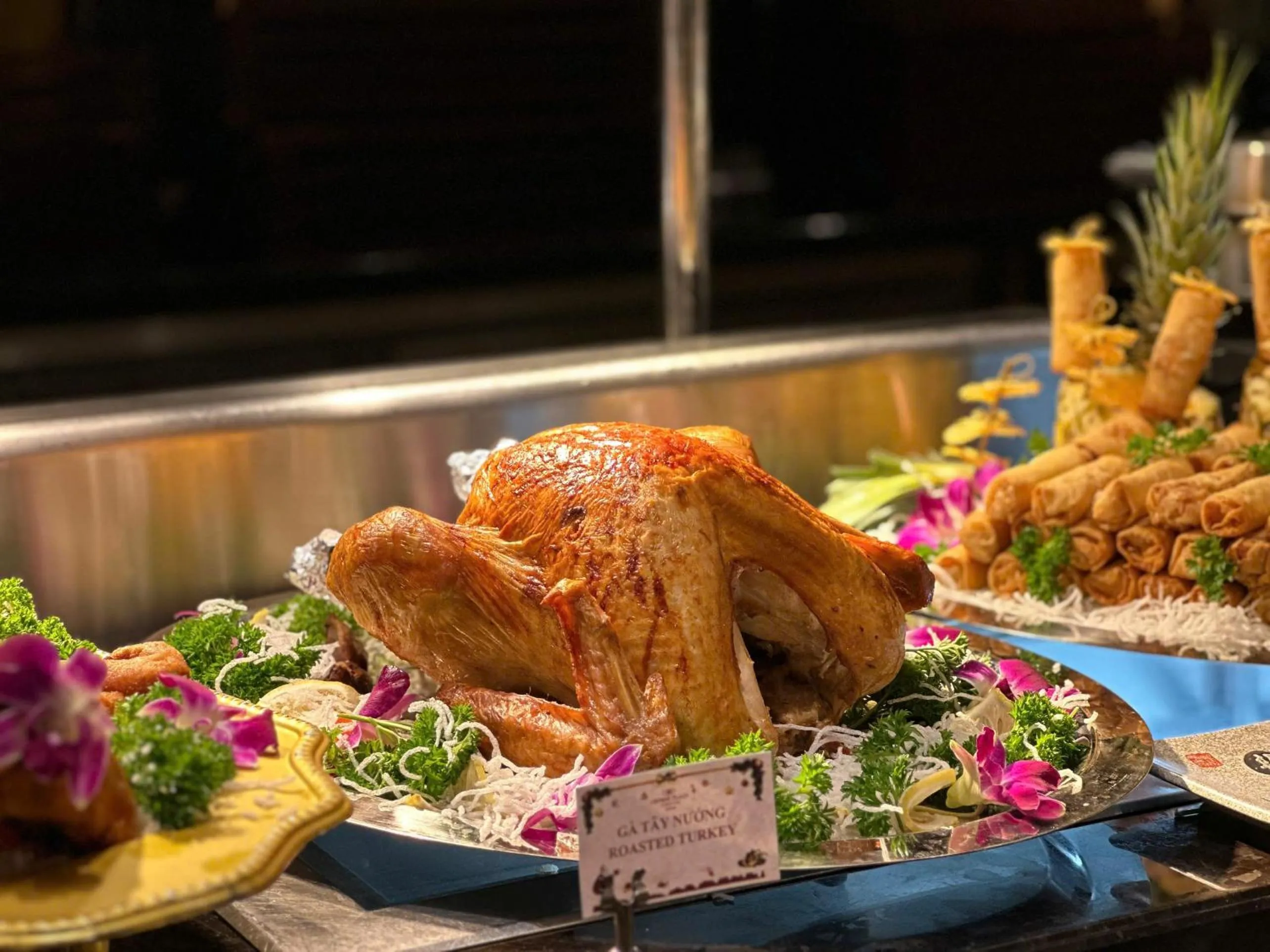 Food and drinks in Crowne Plaza Danang Hotel & Resort