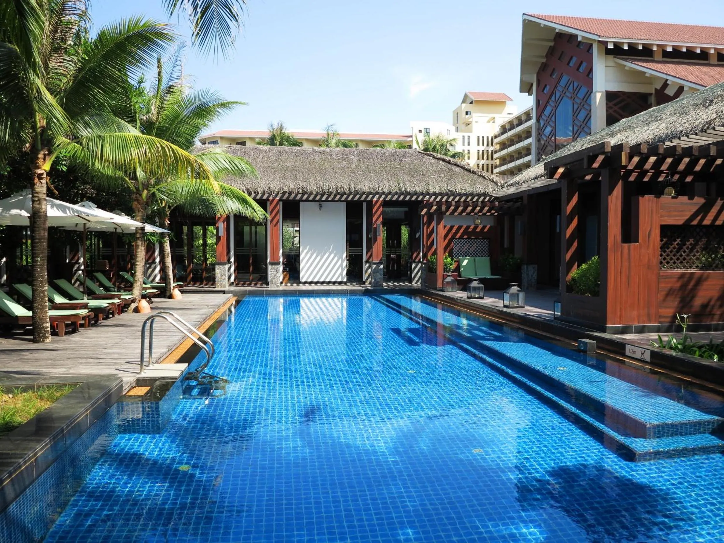 Swimming pool in Crowne Plaza Danang Hotel & Resort
