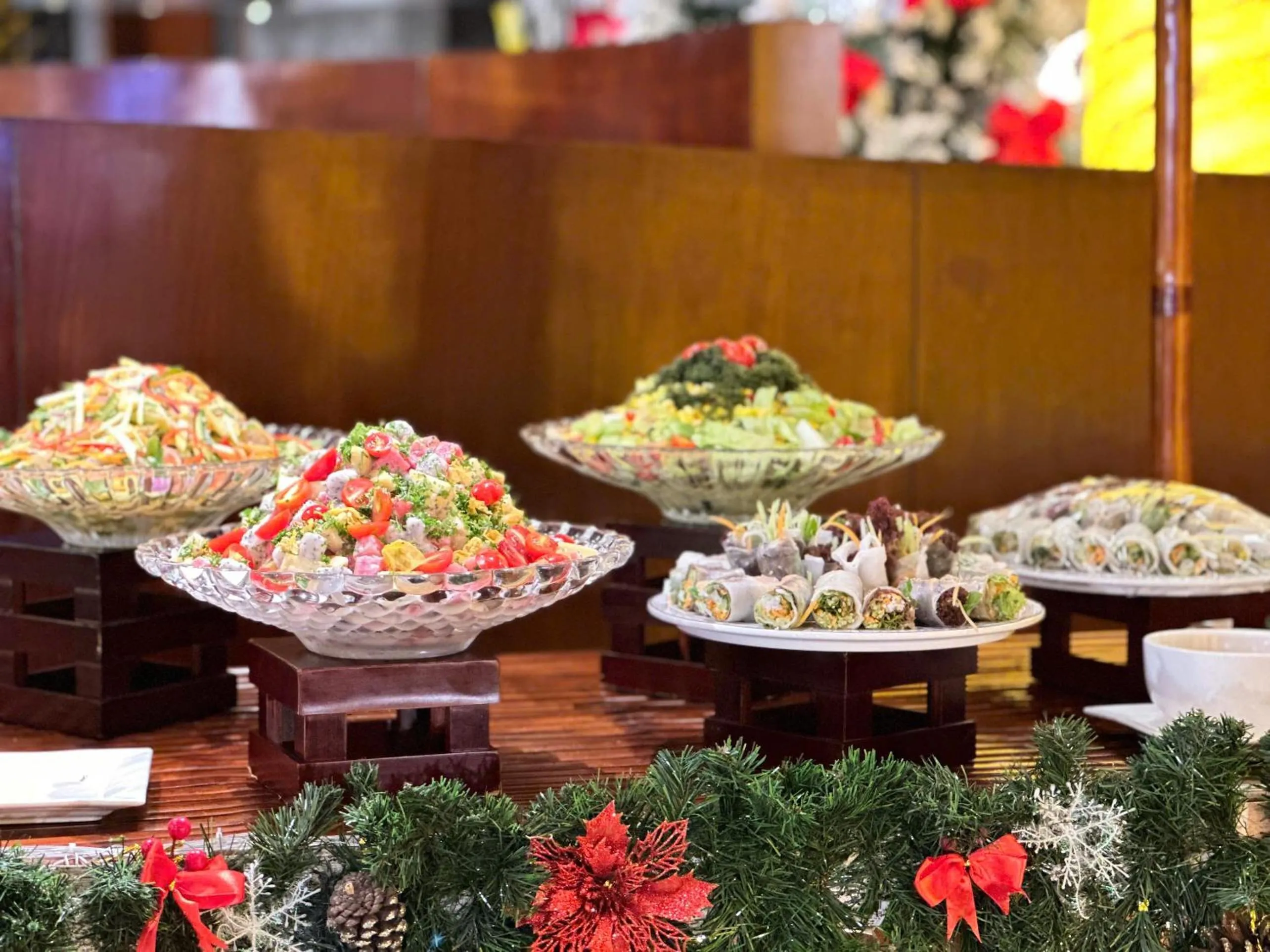 Food and drinks in Crowne Plaza Danang Hotel & Resort