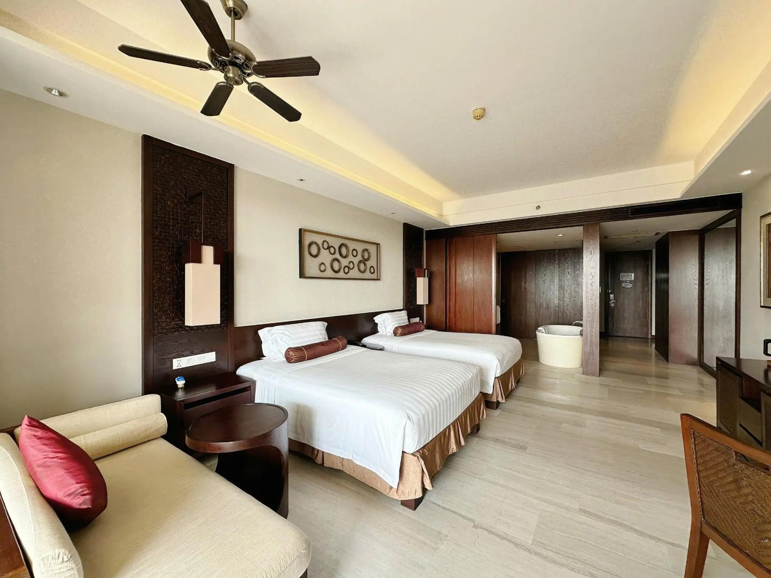 Bed in Crowne Plaza Danang Hotel & Resort