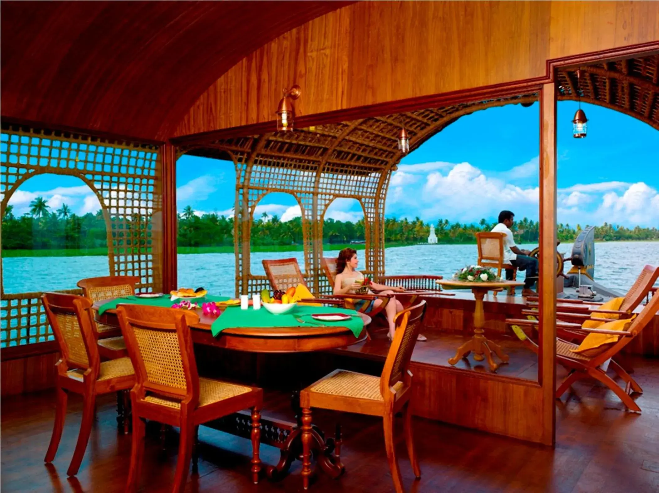 Restaurant/places to eat in Kumarakom Lake Resort Restaurant/places to eat in Kumarakom Lake Resort