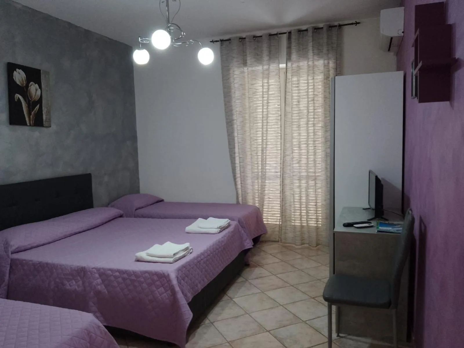 Photo of the whole room, Bed in B&B Dimora del centro