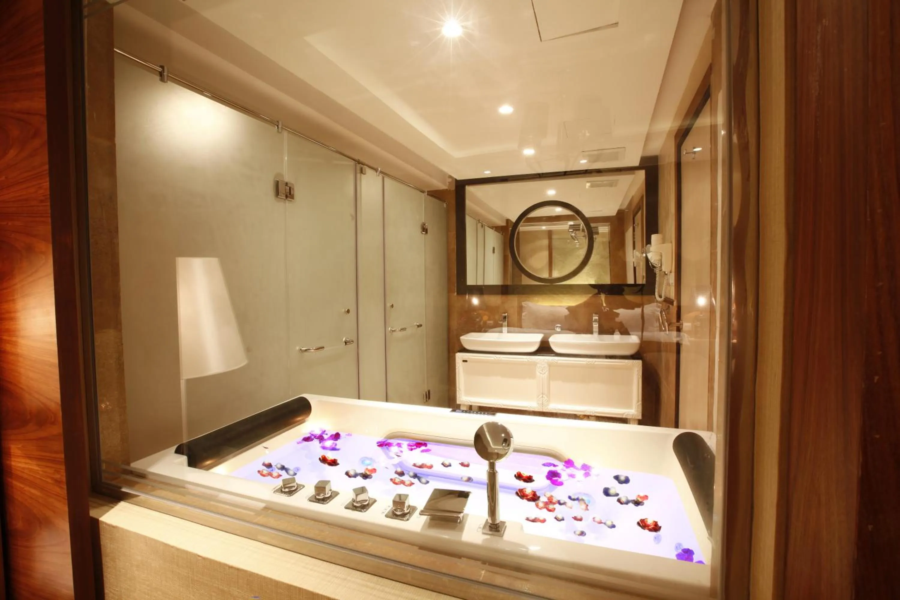 Toilet in Grand Plaza Hotel - Takhasosi Riyadh