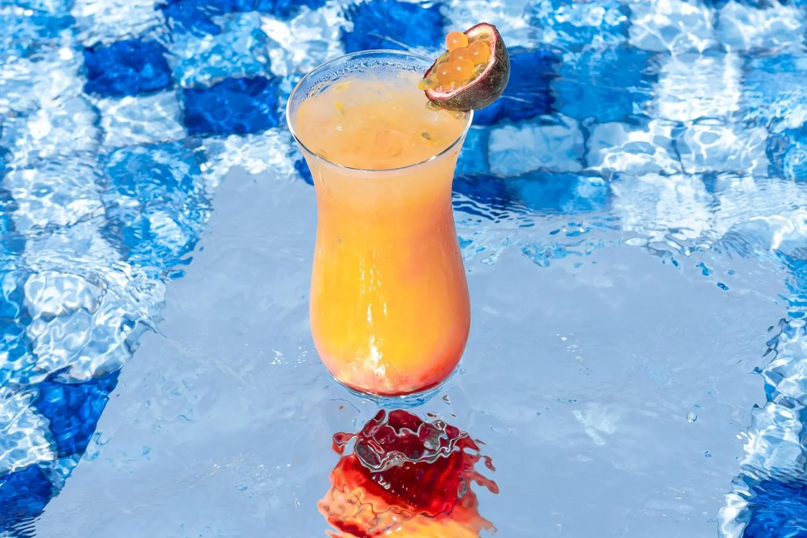 Swimming pool in Jumeirah Creekside Dubai