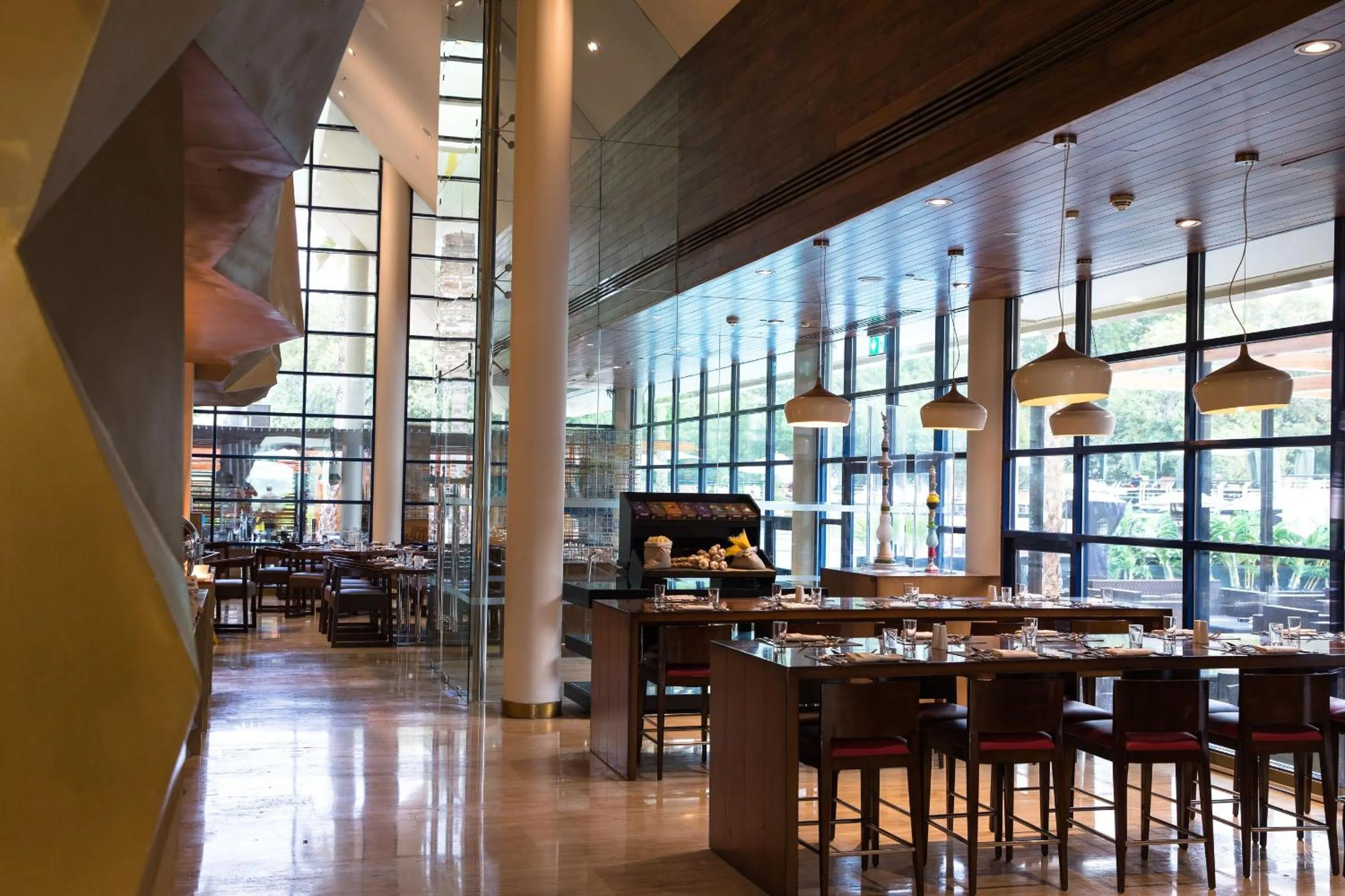 Restaurant/places to eat in Jumeirah Creekside Dubai