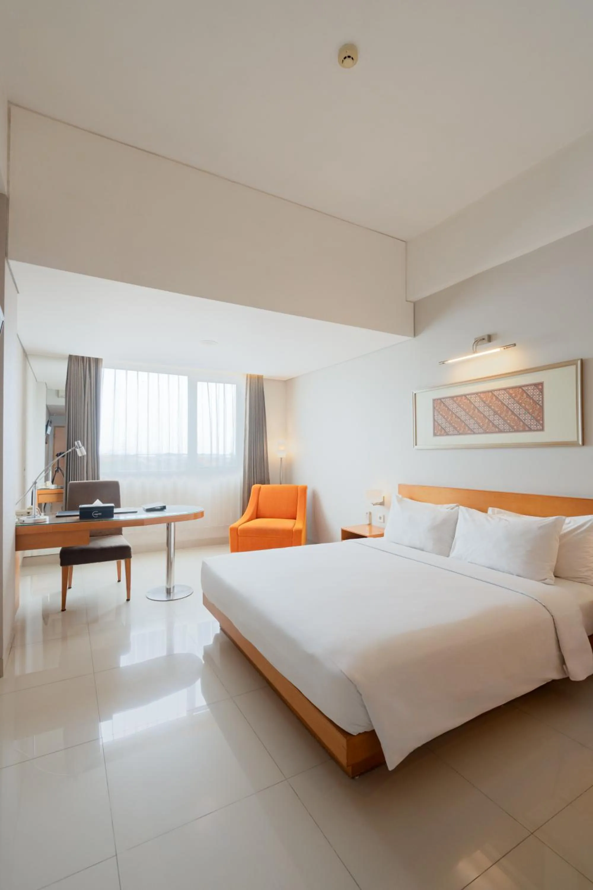 Bedroom, Bed in The Capital Hotel Surabaya