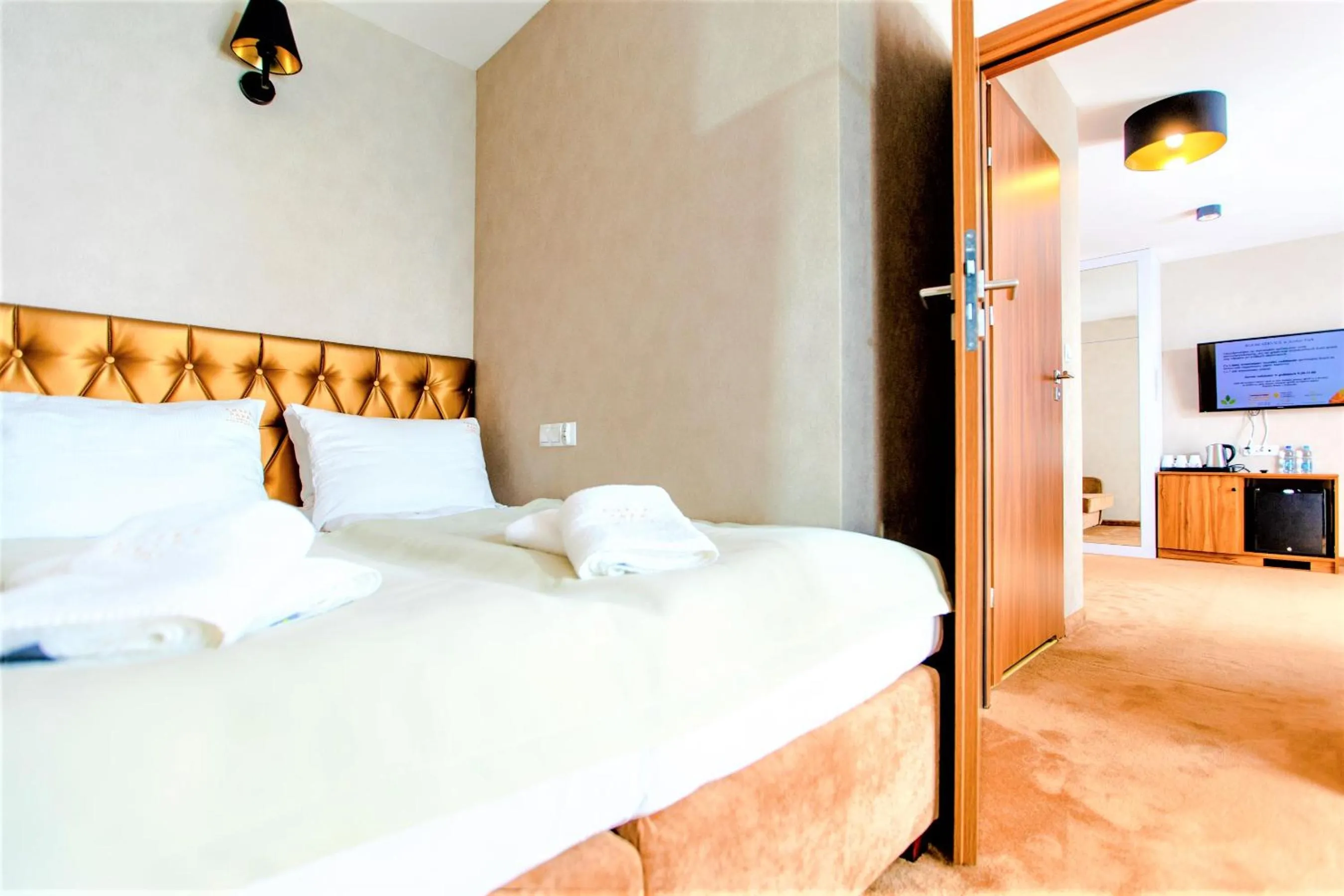 Bed in Amber Park Spa