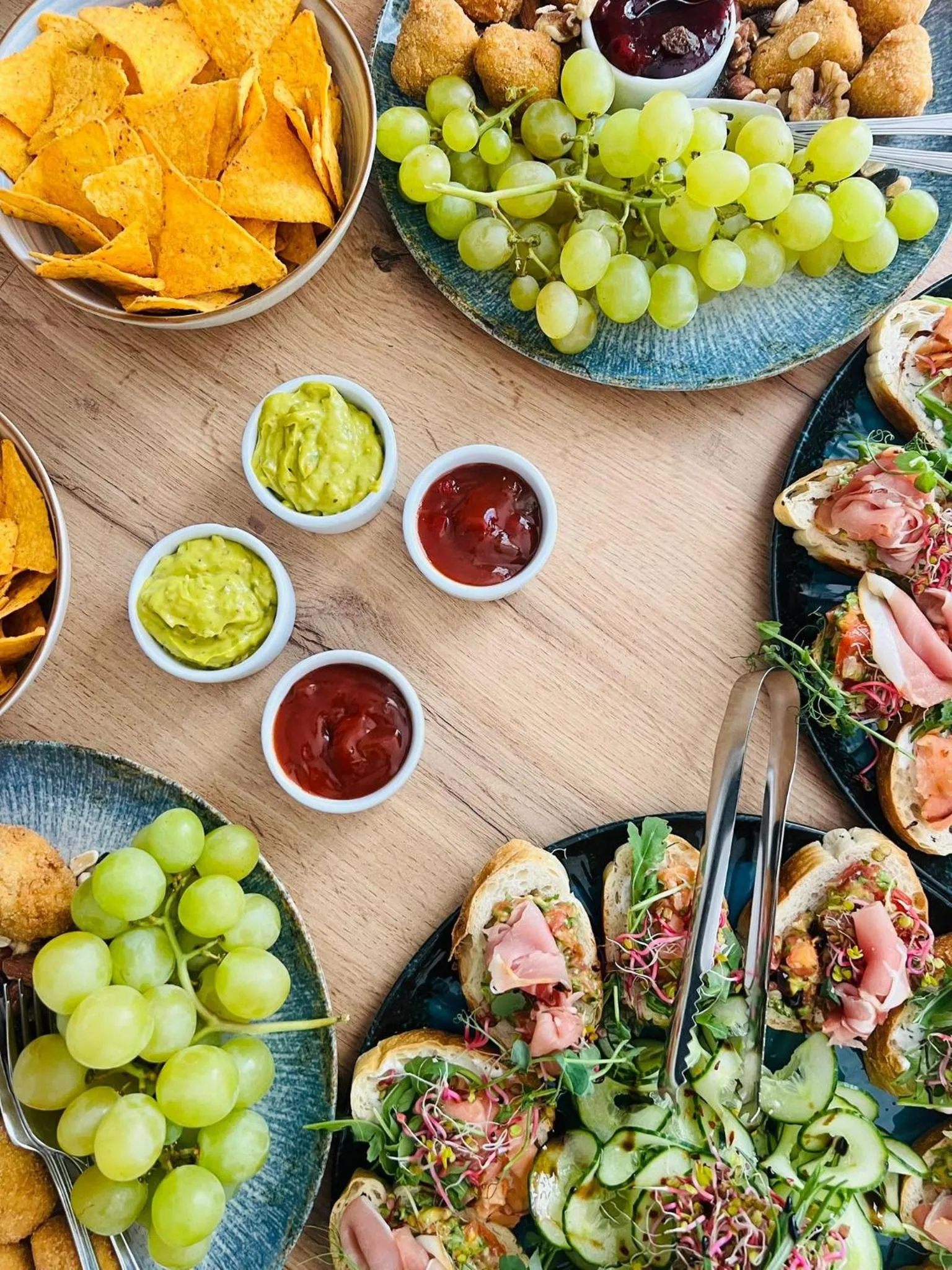 Restaurant/places to eat in Amber Park Spa