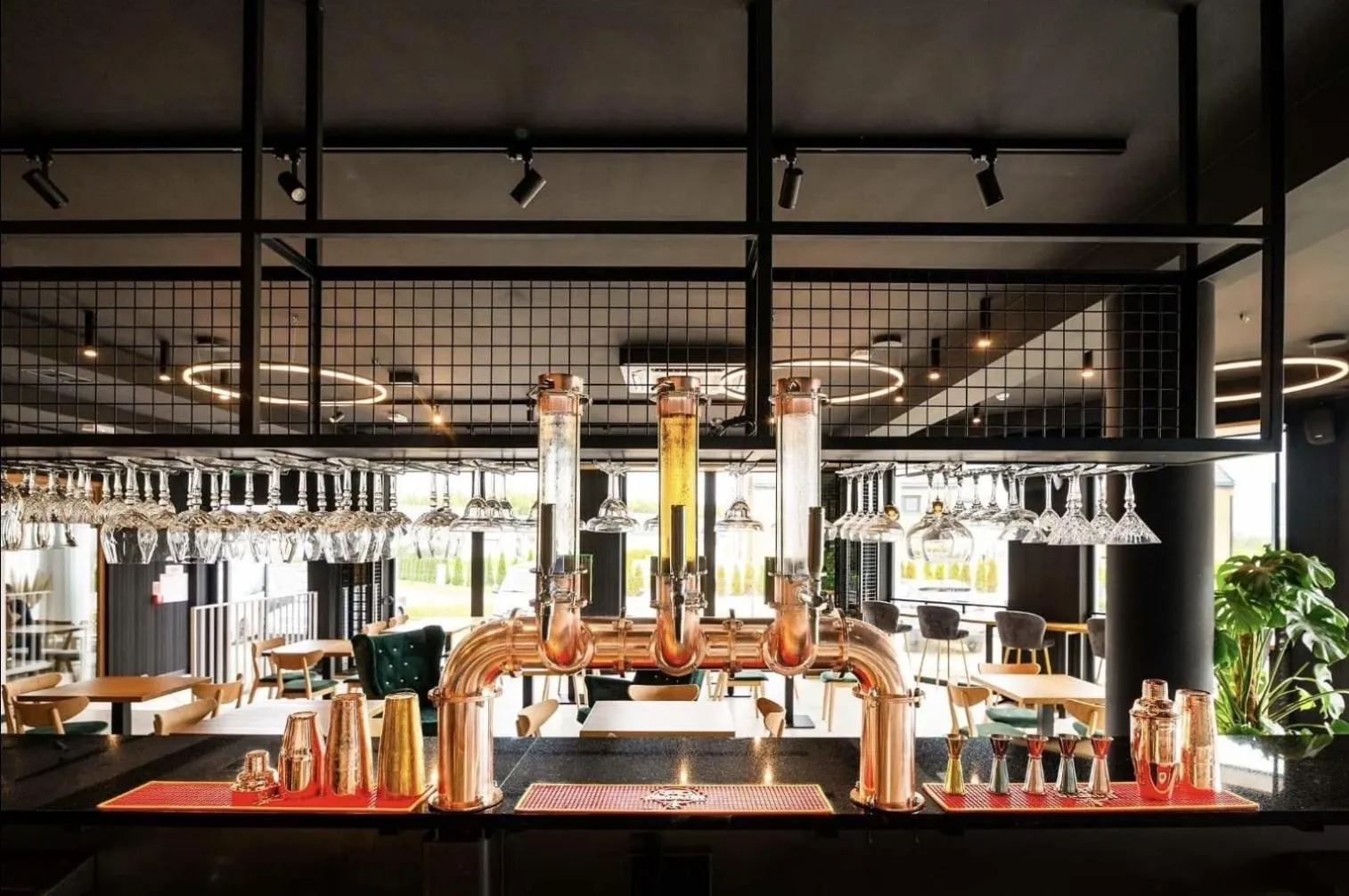 Restaurant/places to eat in Amber Park Spa