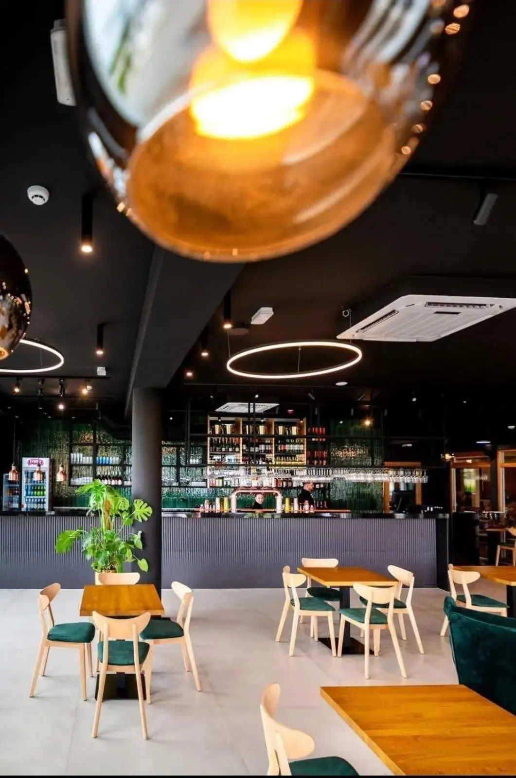 Restaurant/places to eat in Amber Park Spa Restaurant/places to eat in Amber Park Spa