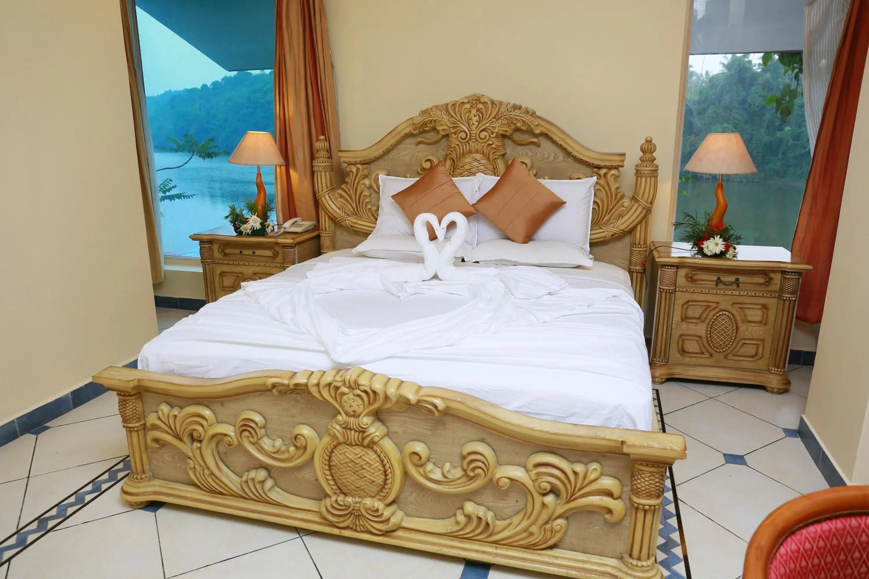 Bed in Emarald Resort