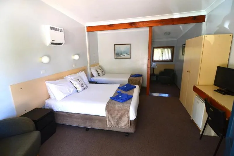 Bed in Narooma Motel