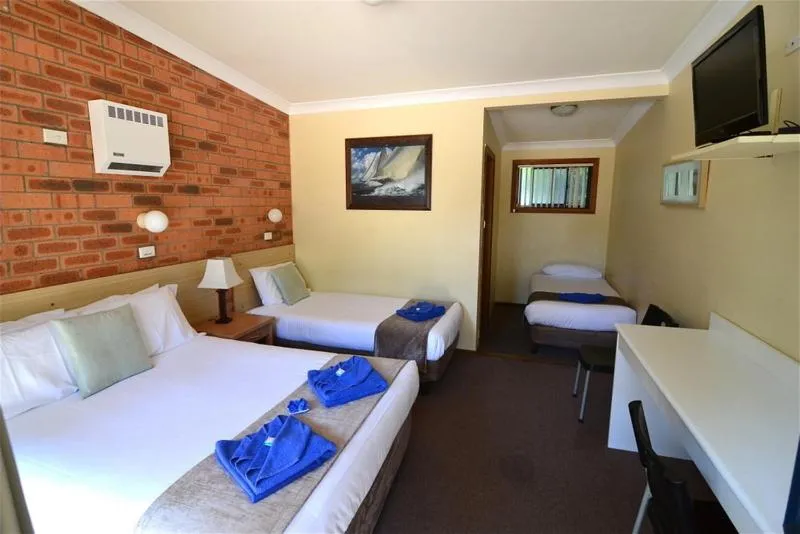 Bed in Narooma Motel