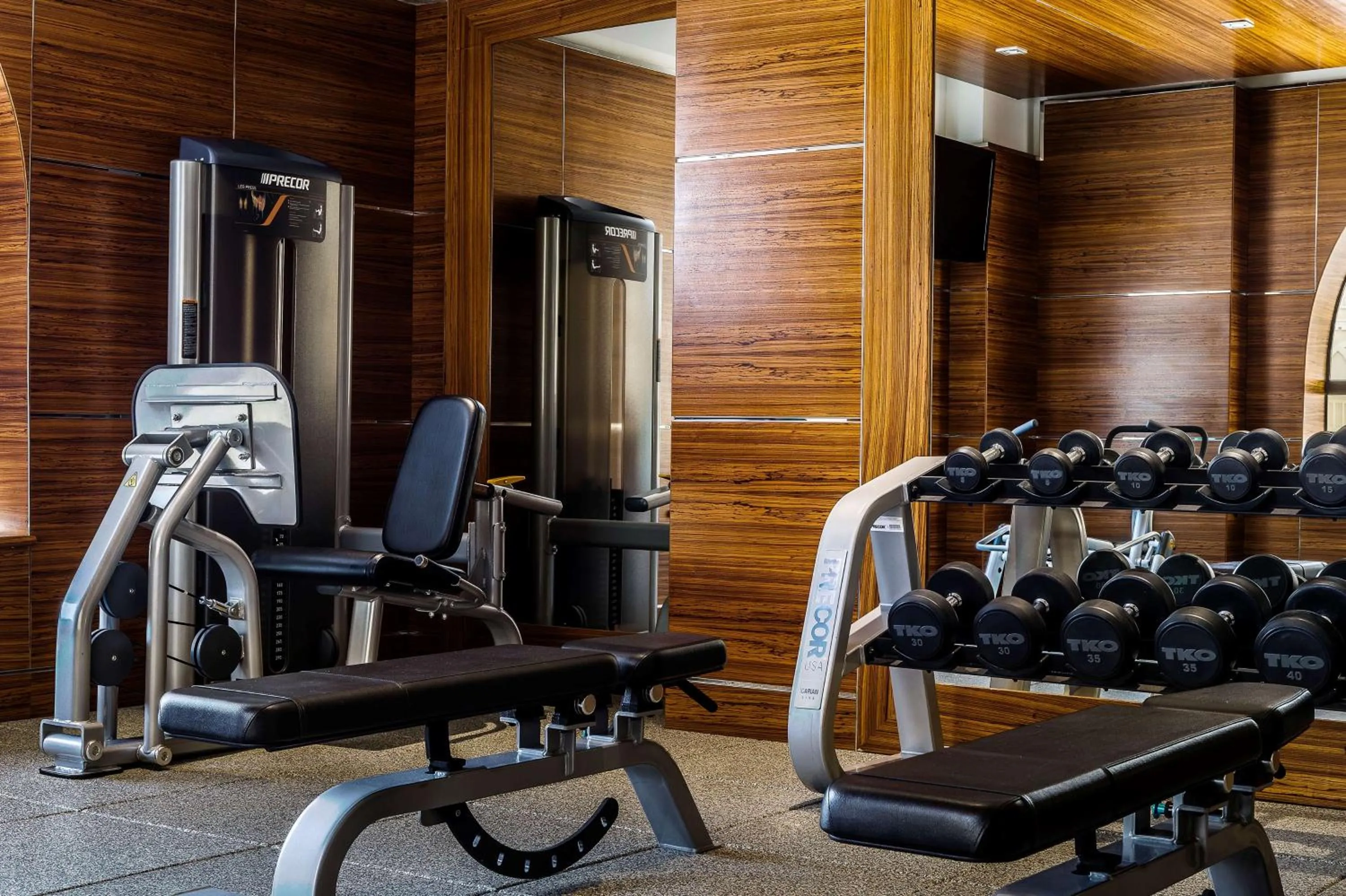Fitness centre/facilities in Hilton Dubai The Walk