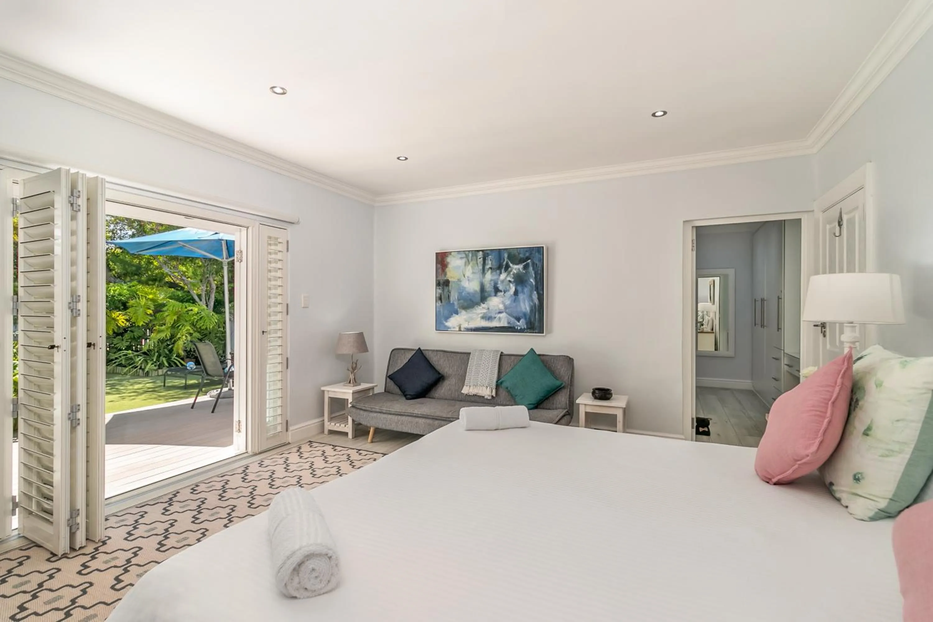 Bed in One on Bollard