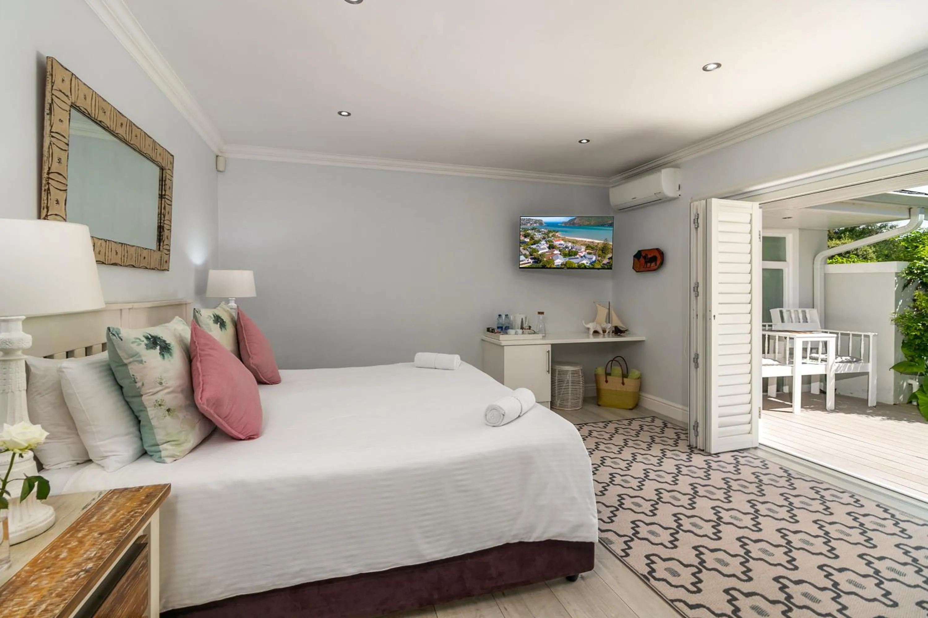 Bed in One on Bollard