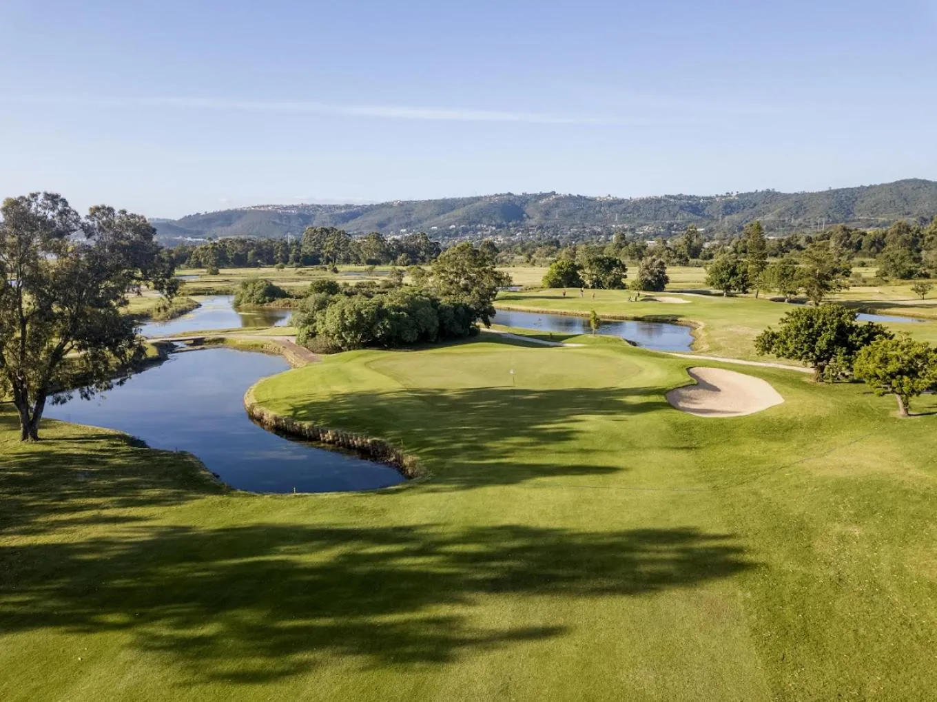 Golfcourse in One on Bollard