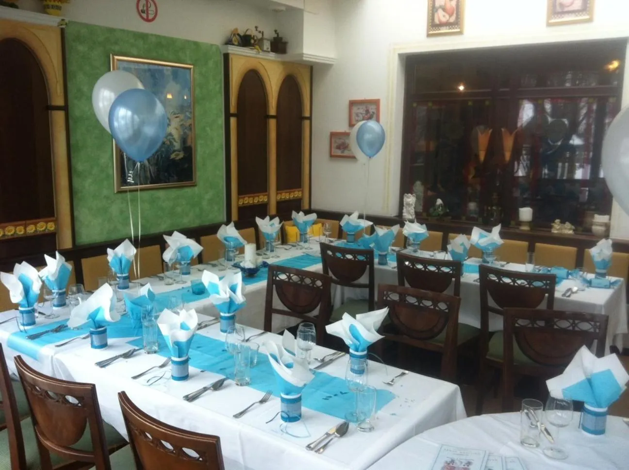 Restaurant/places to eat in Parkhotel Neubauer