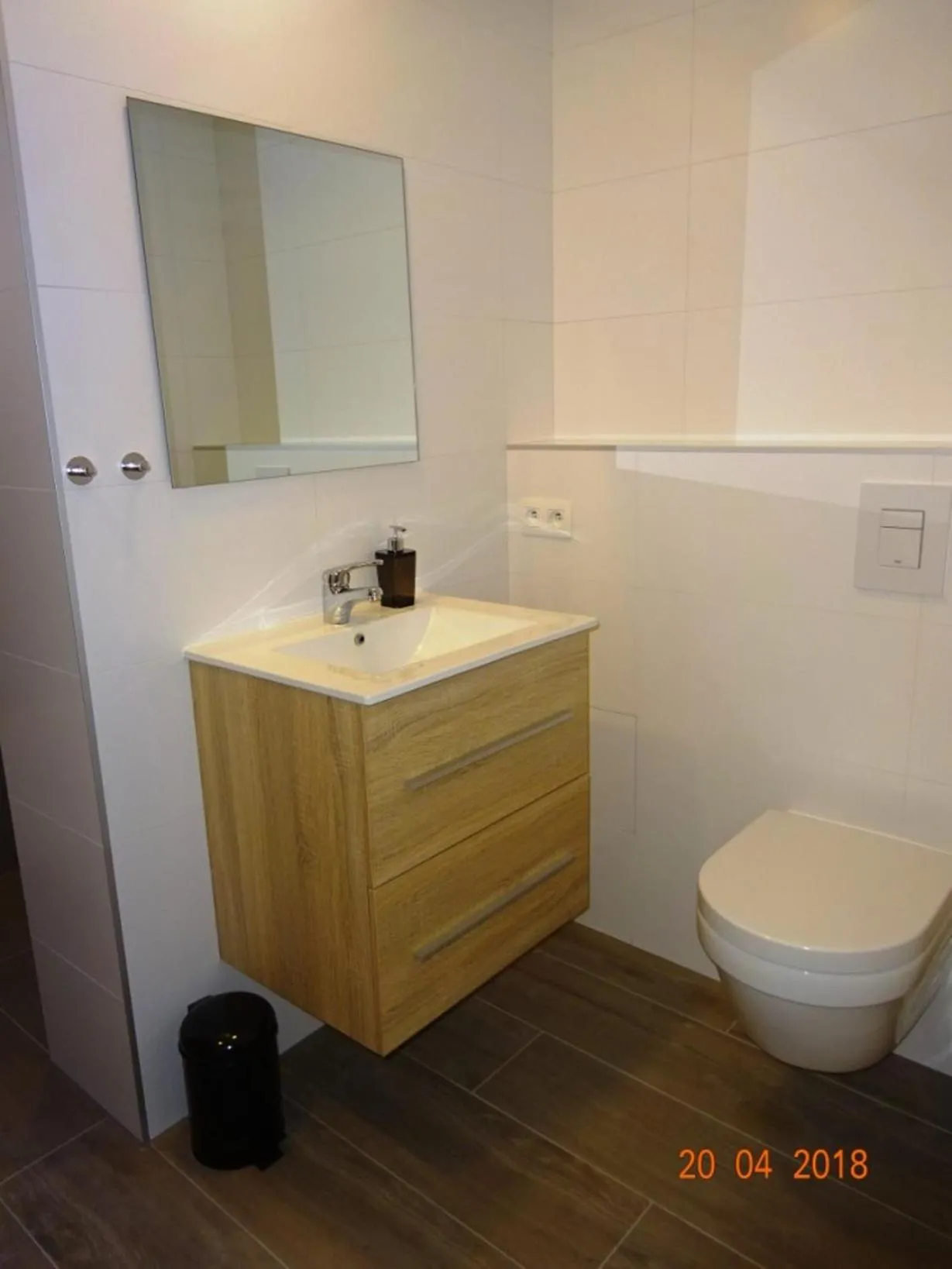 Quadruple Room with Private Bathroom in BenBSjeRie