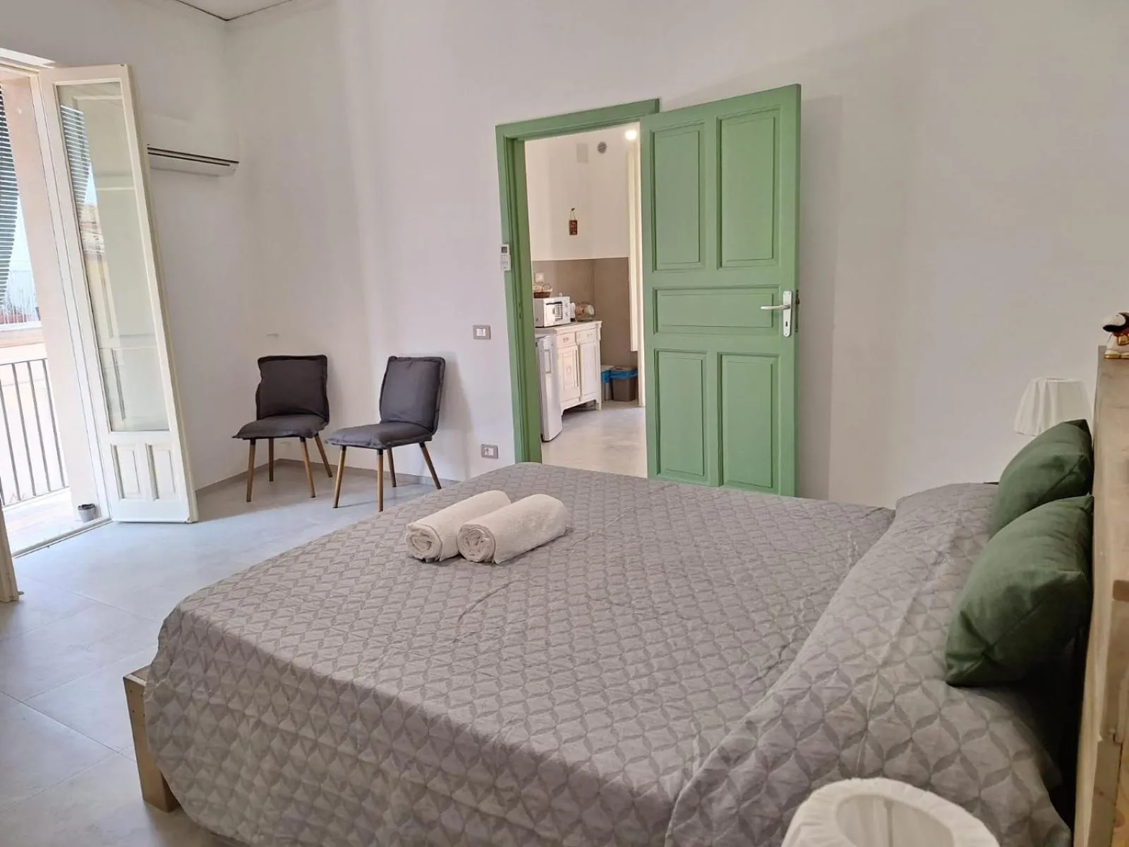 Deluxe Double Room with Balcony - single occupancy in Pura Vida Barocca