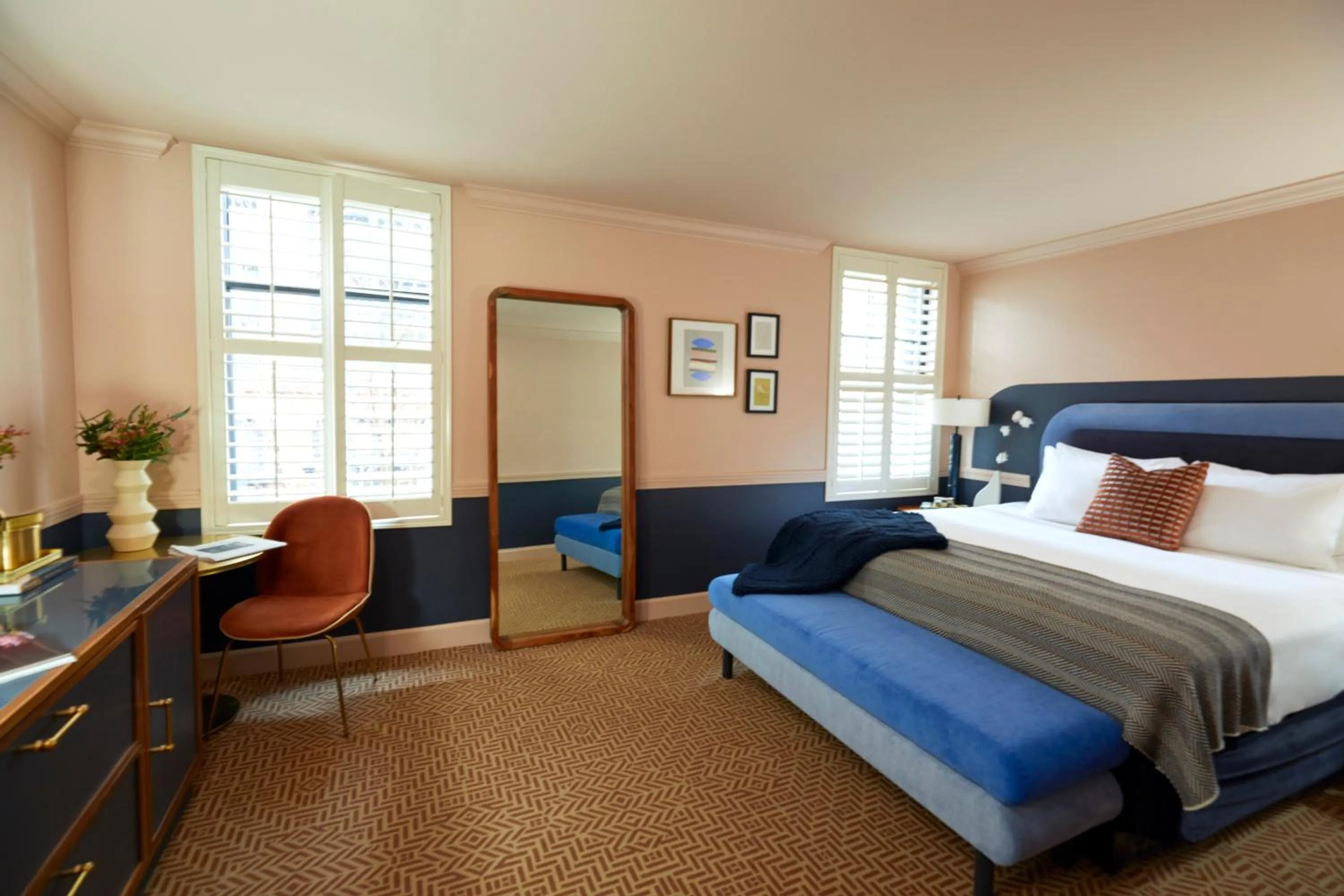 Photo of the whole room, Bed in The Oliver Hotel Knoxville, by Oliver