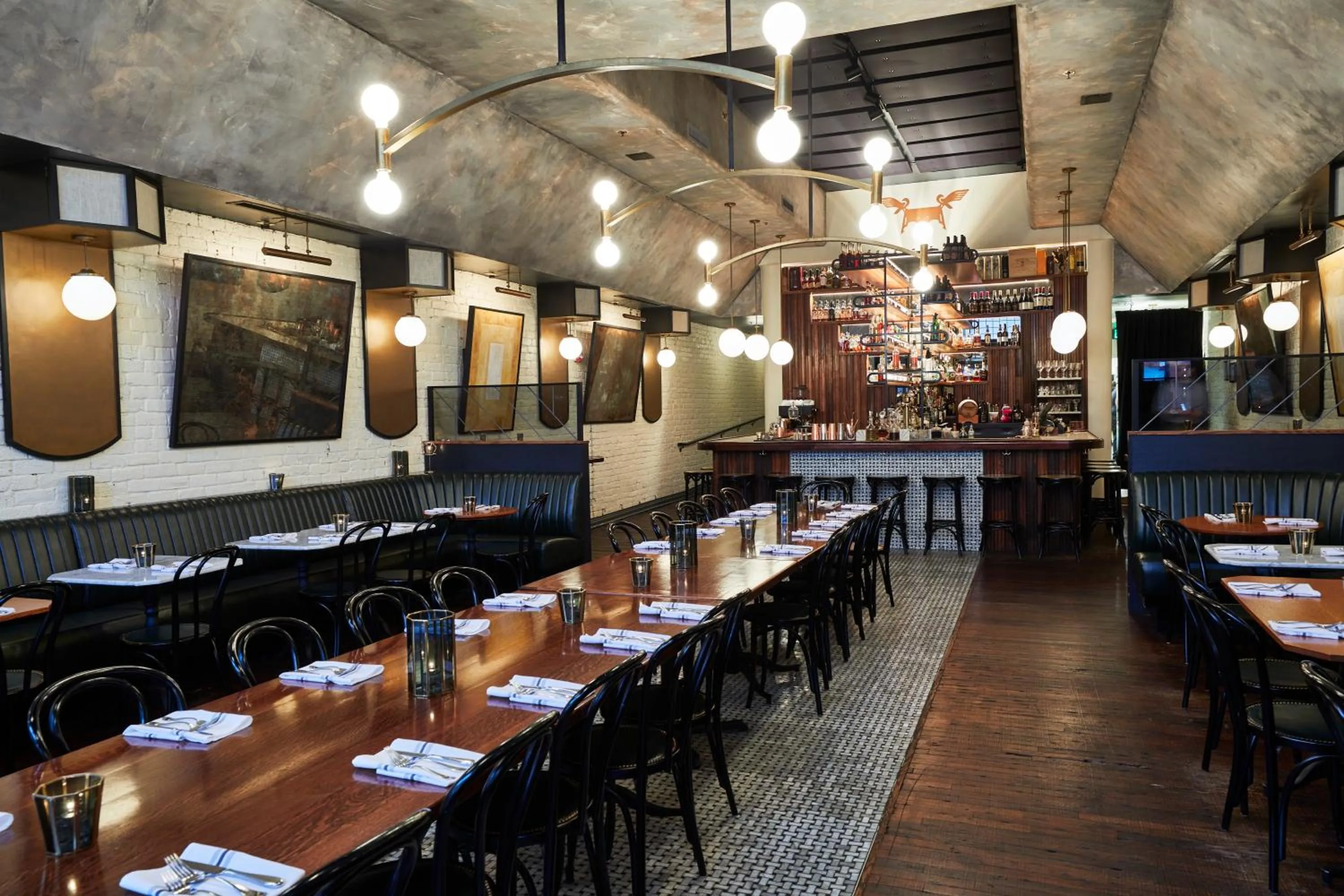 Restaurant/places to eat in The Oliver Hotel Knoxville, by Oliver