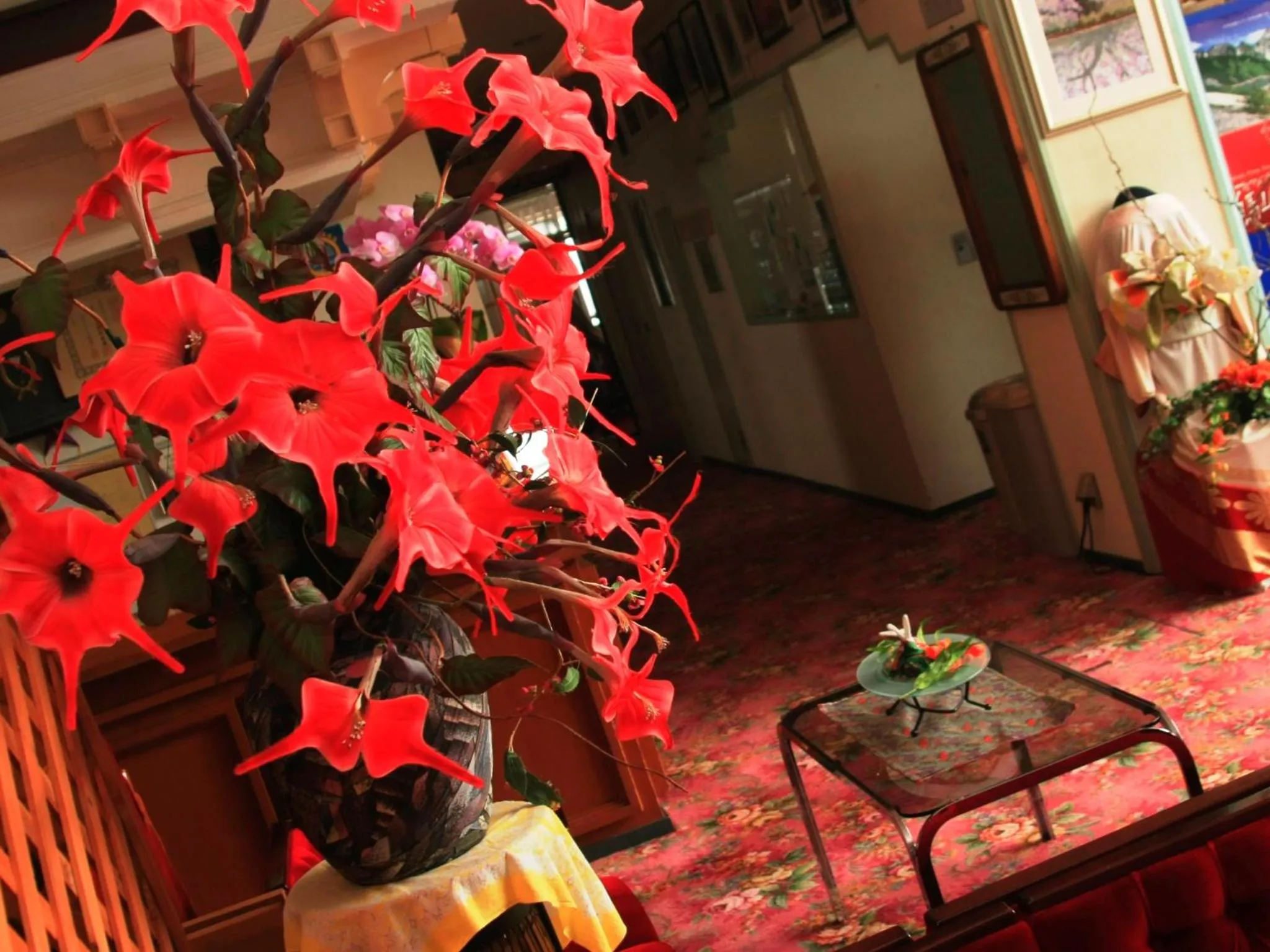 Decorative detail in Hotel Sunny Valley