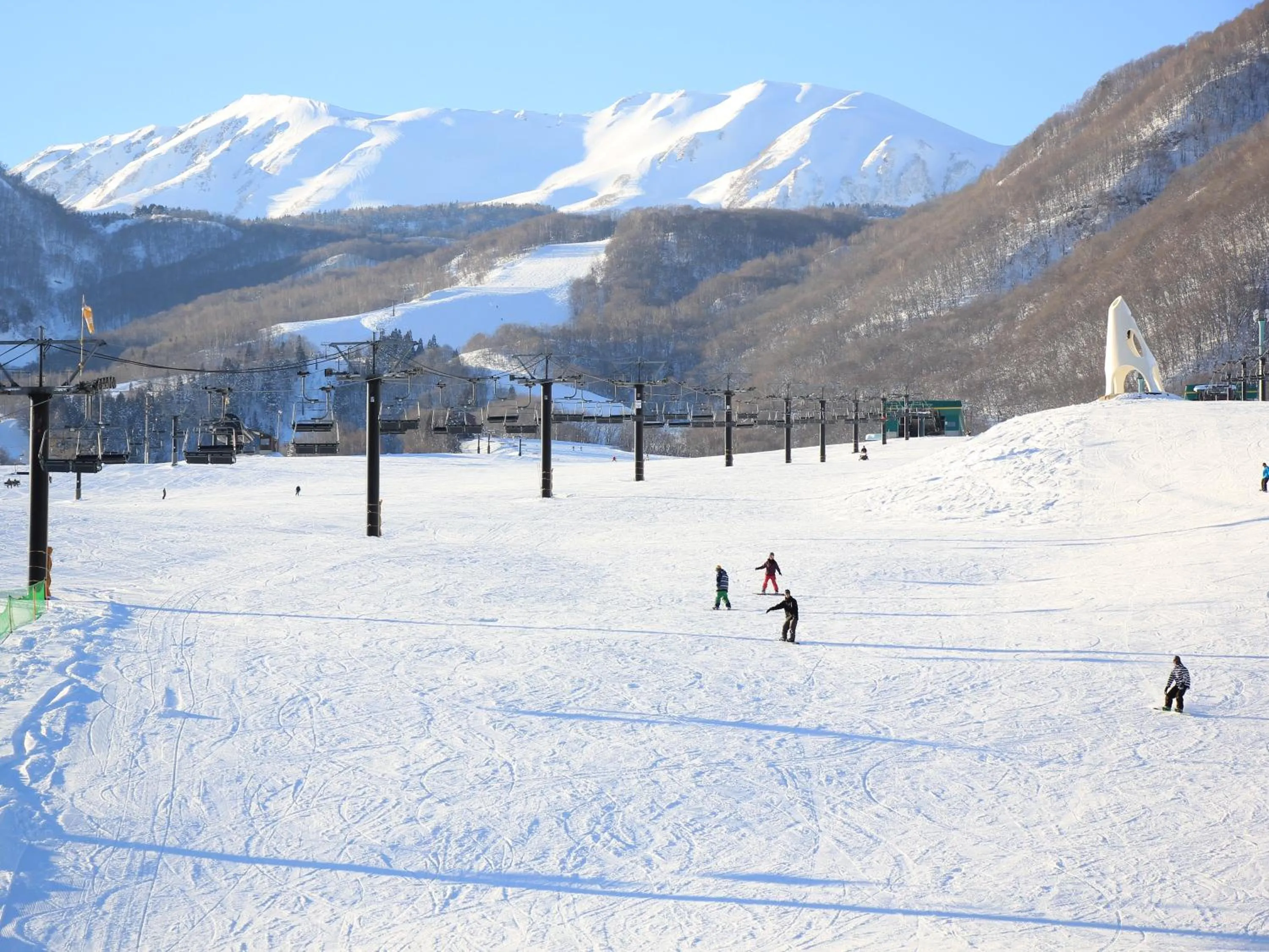 Winter in Hotel Sunny Valley