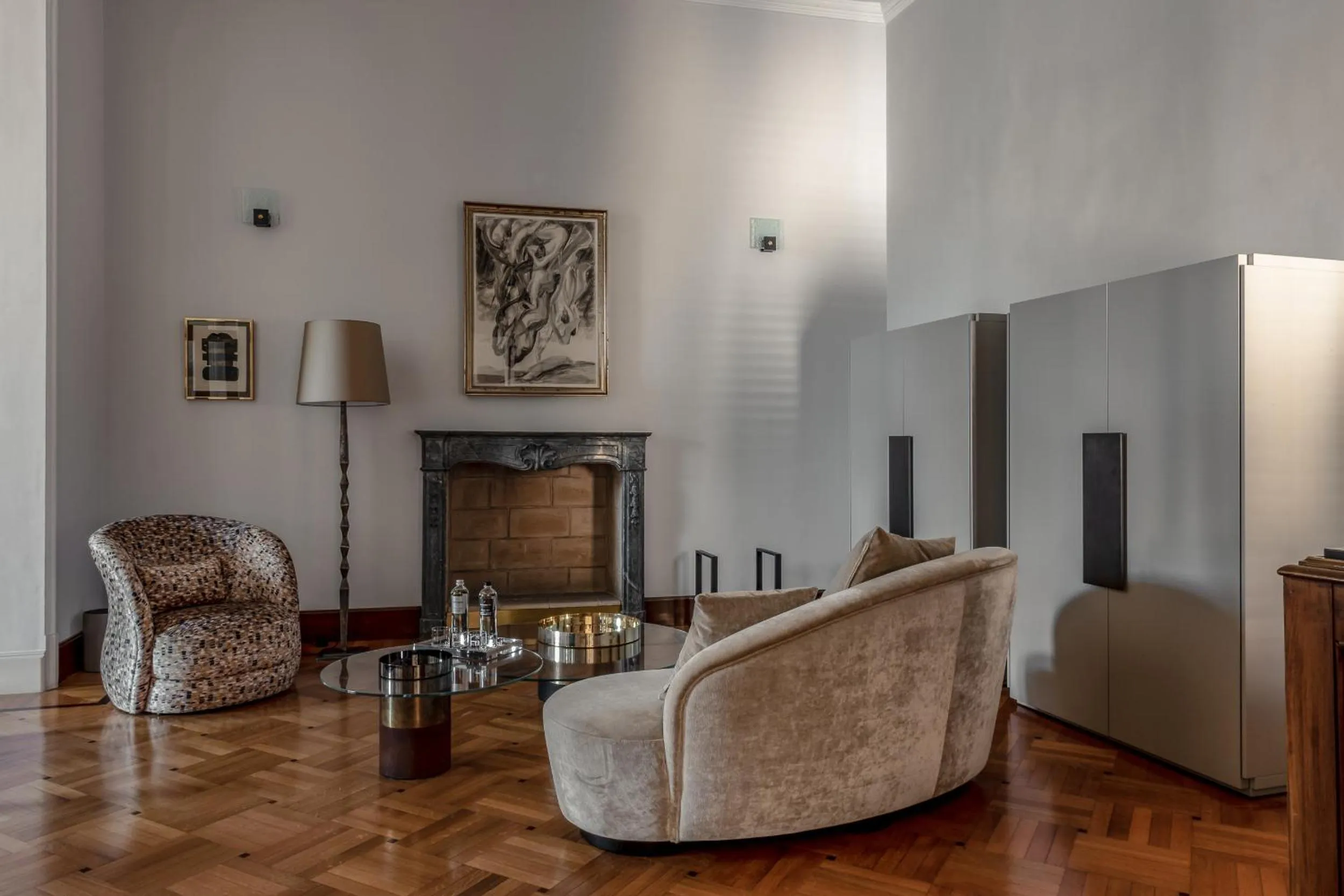Living room in La Fiermontina Palazzo Bozzi Corso Hotel