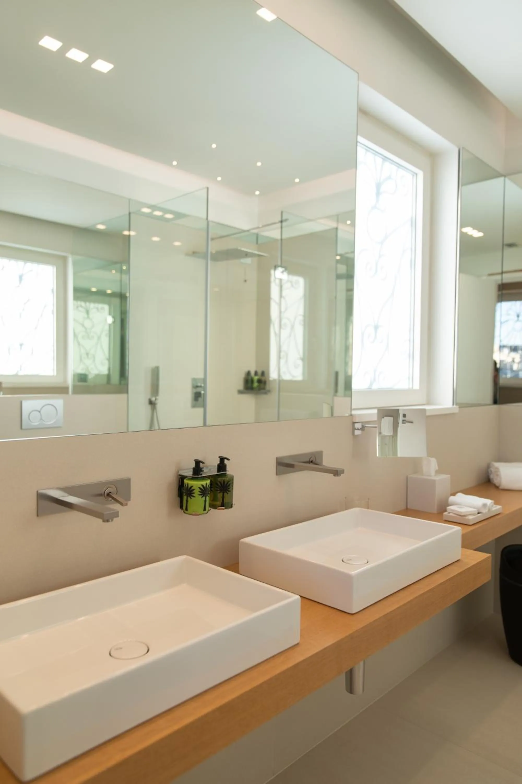 Bathroom in La Fiermontina Palazzo Bozzi Corso Hotel