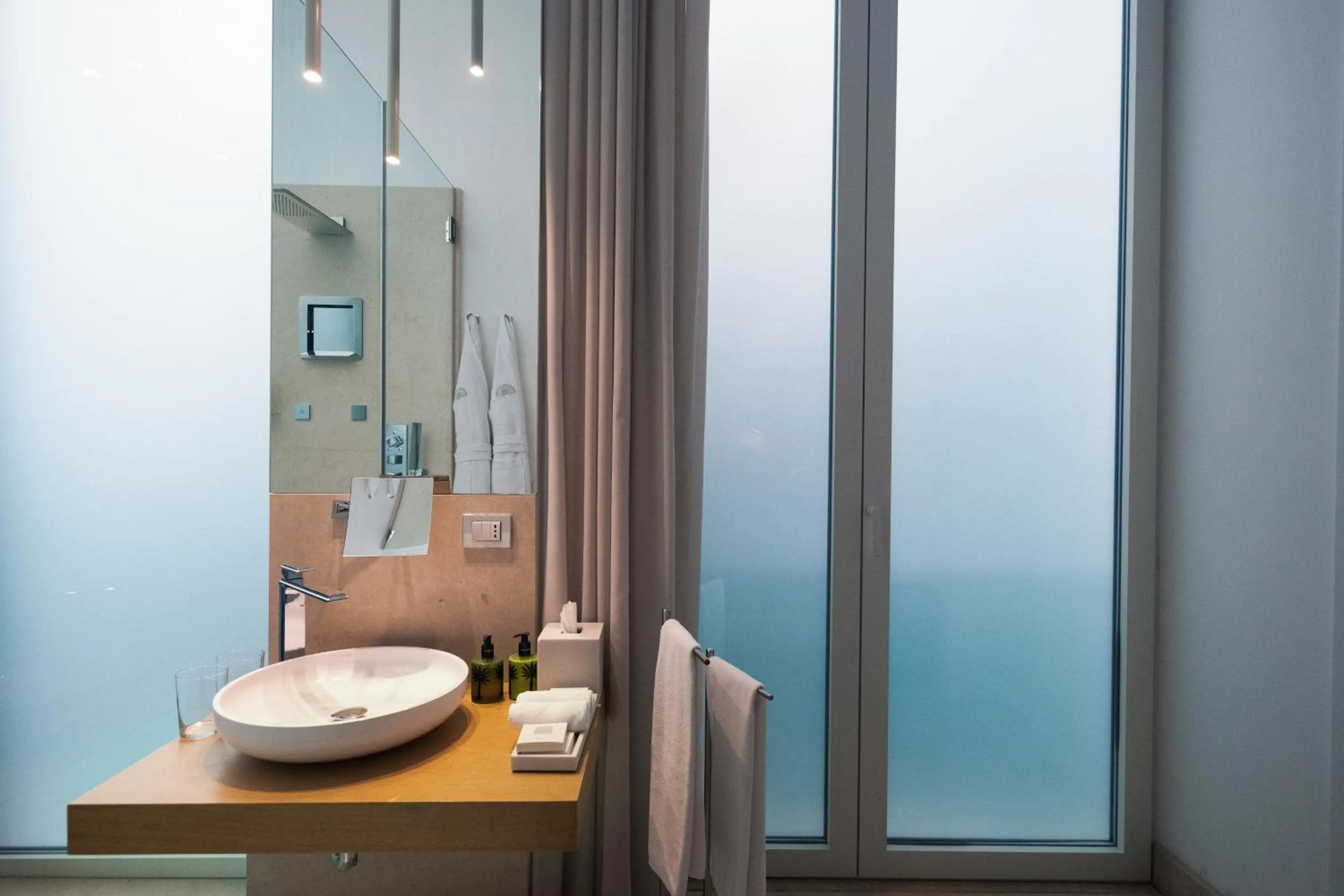 Bathroom in La Fiermontina Palazzo Bozzi Corso Hotel